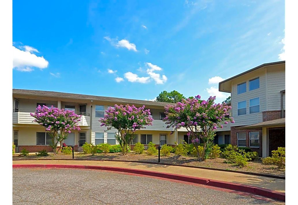 Feels Like Home Senior Lifestyle Residences 1