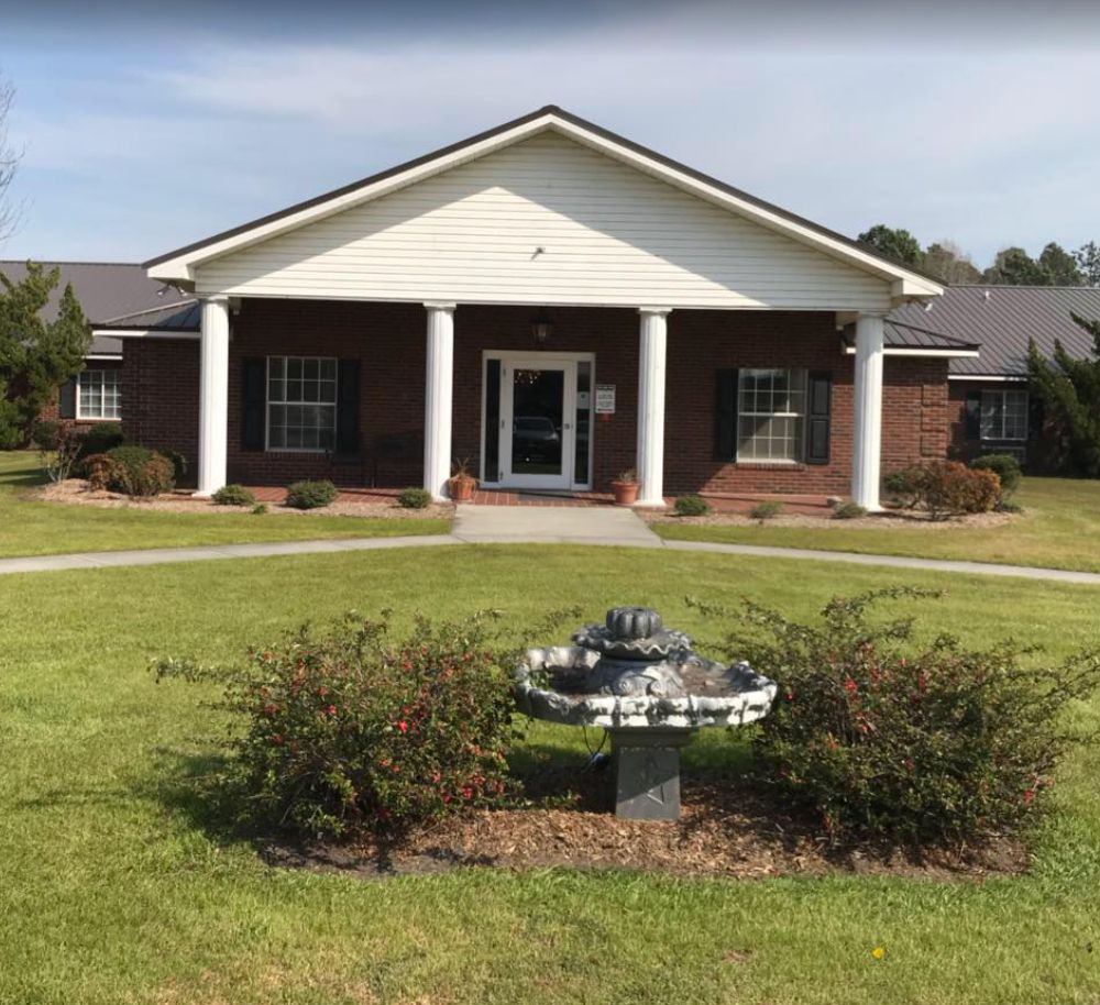 Brunswick Cove Living Center 1