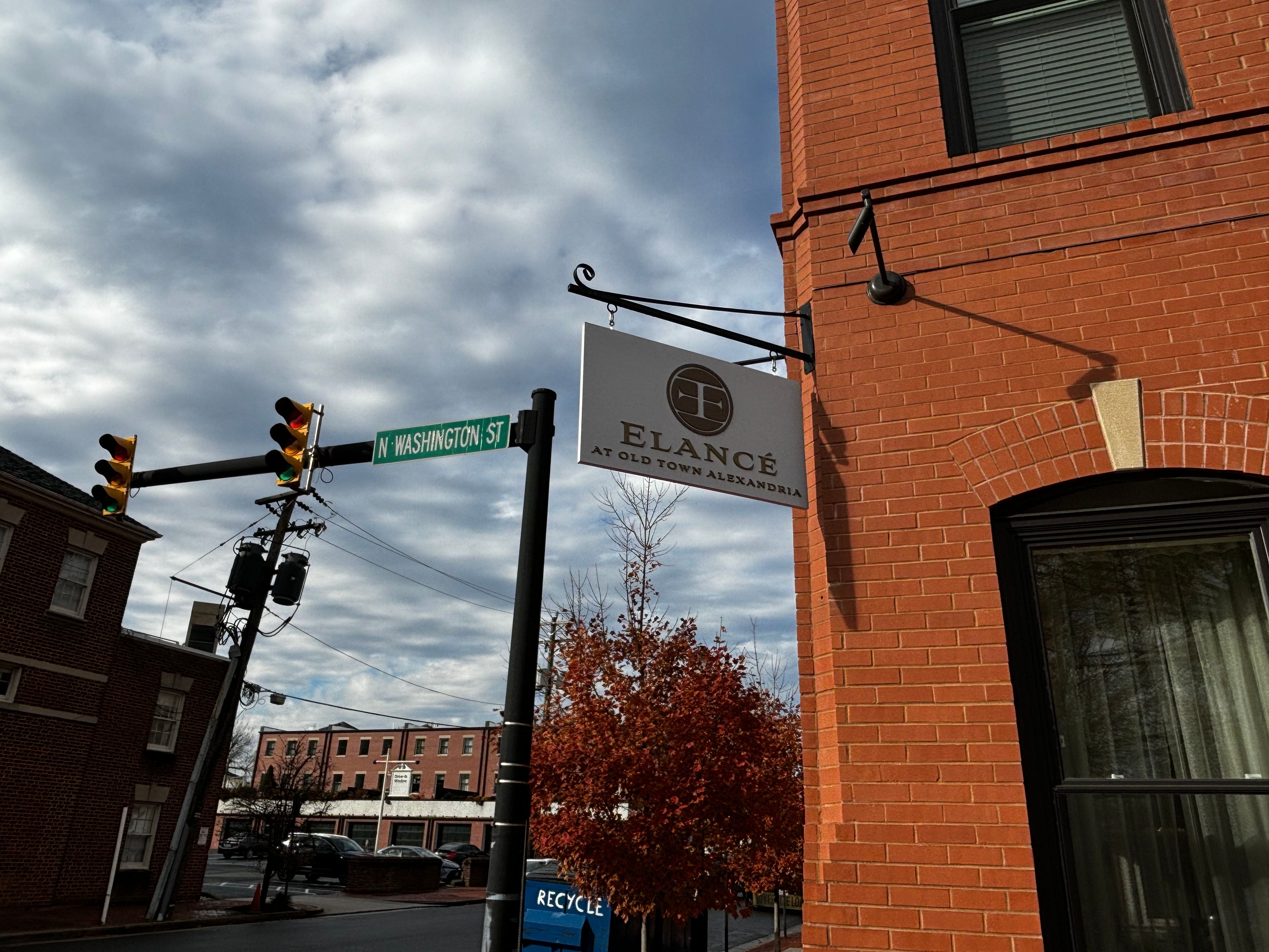 Elancé at Old Town Alexandria 1