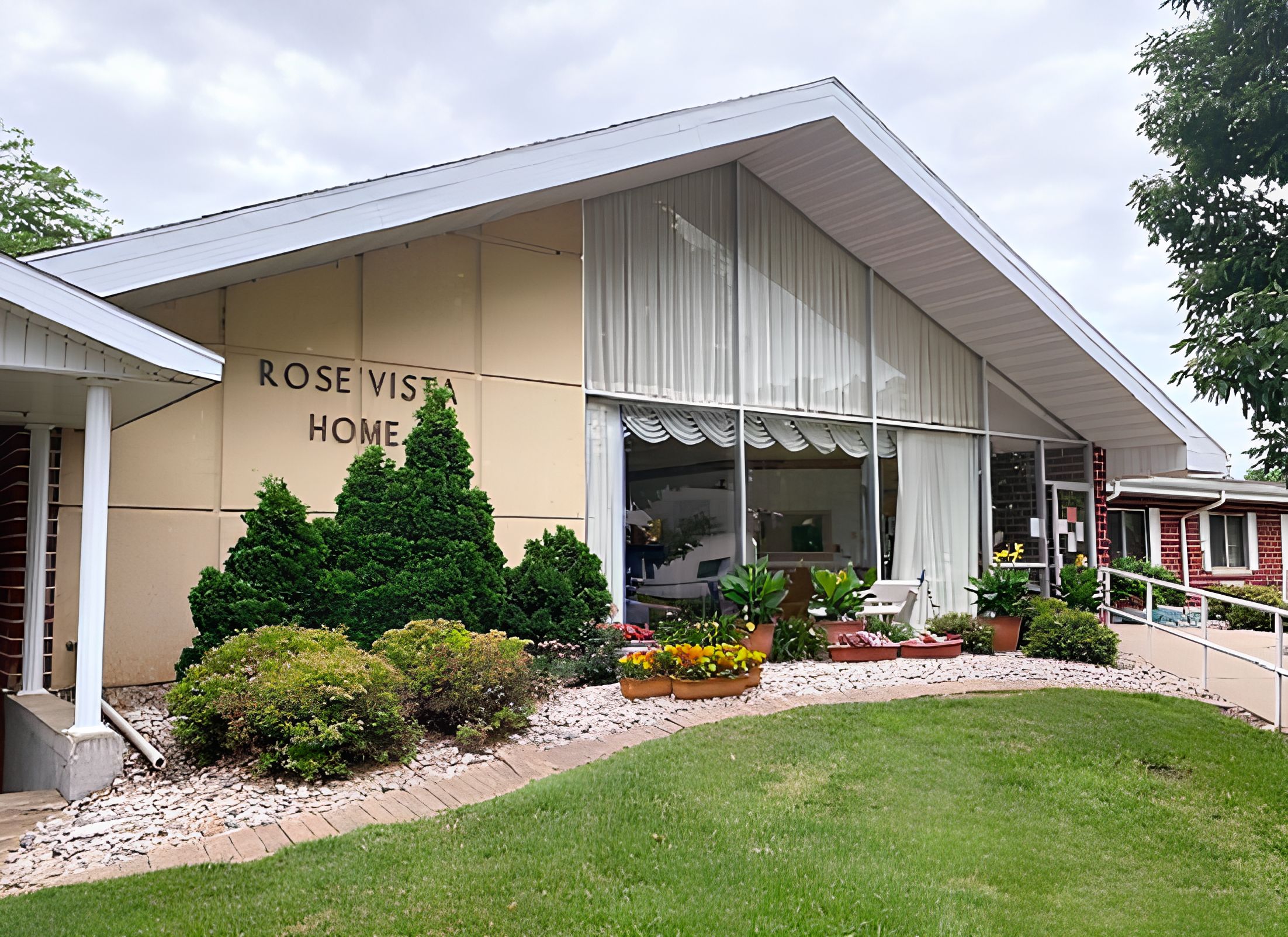 Azria Health Rose Vista 1