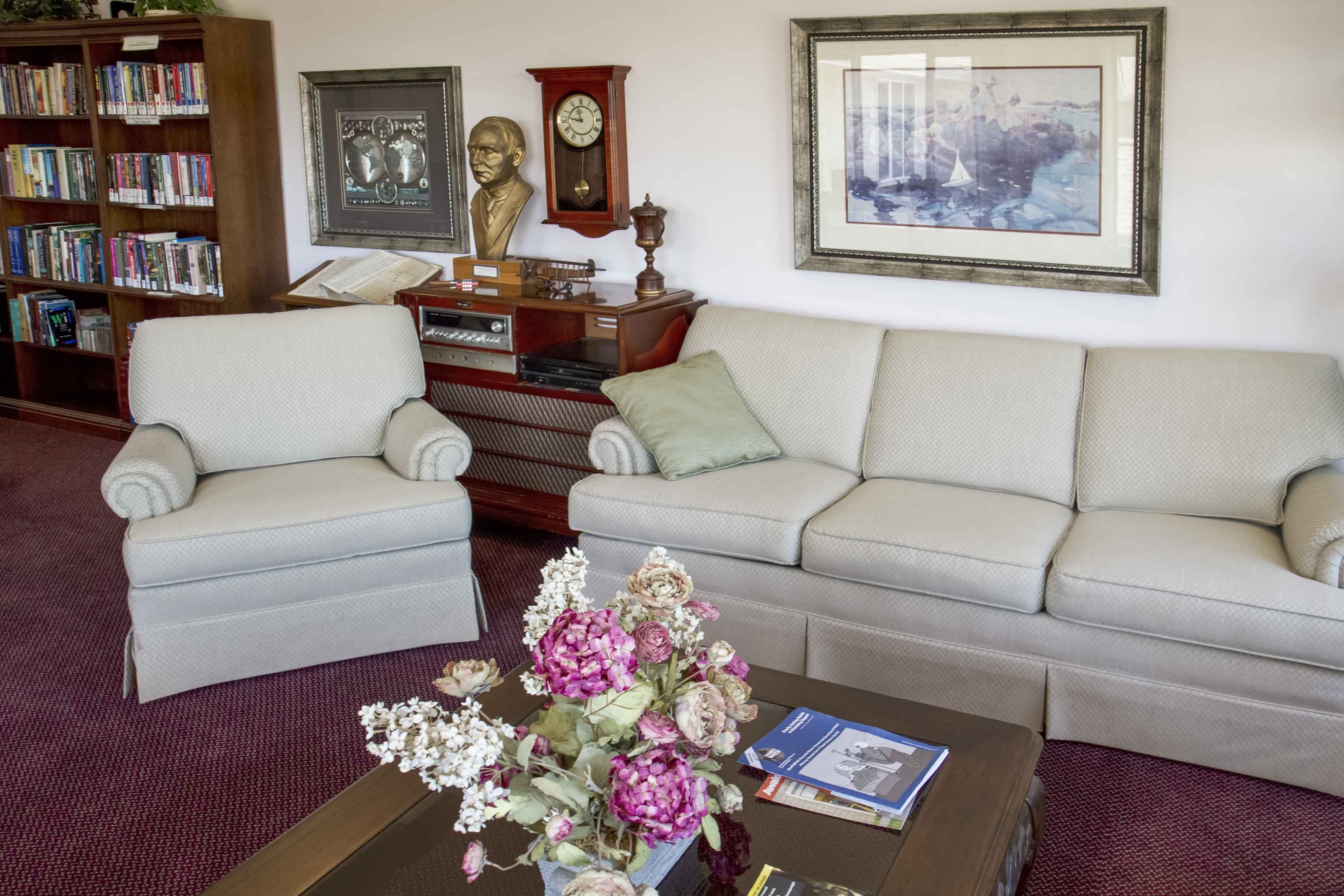 Stoneybrook Lodge Gracious Retirement Living 3