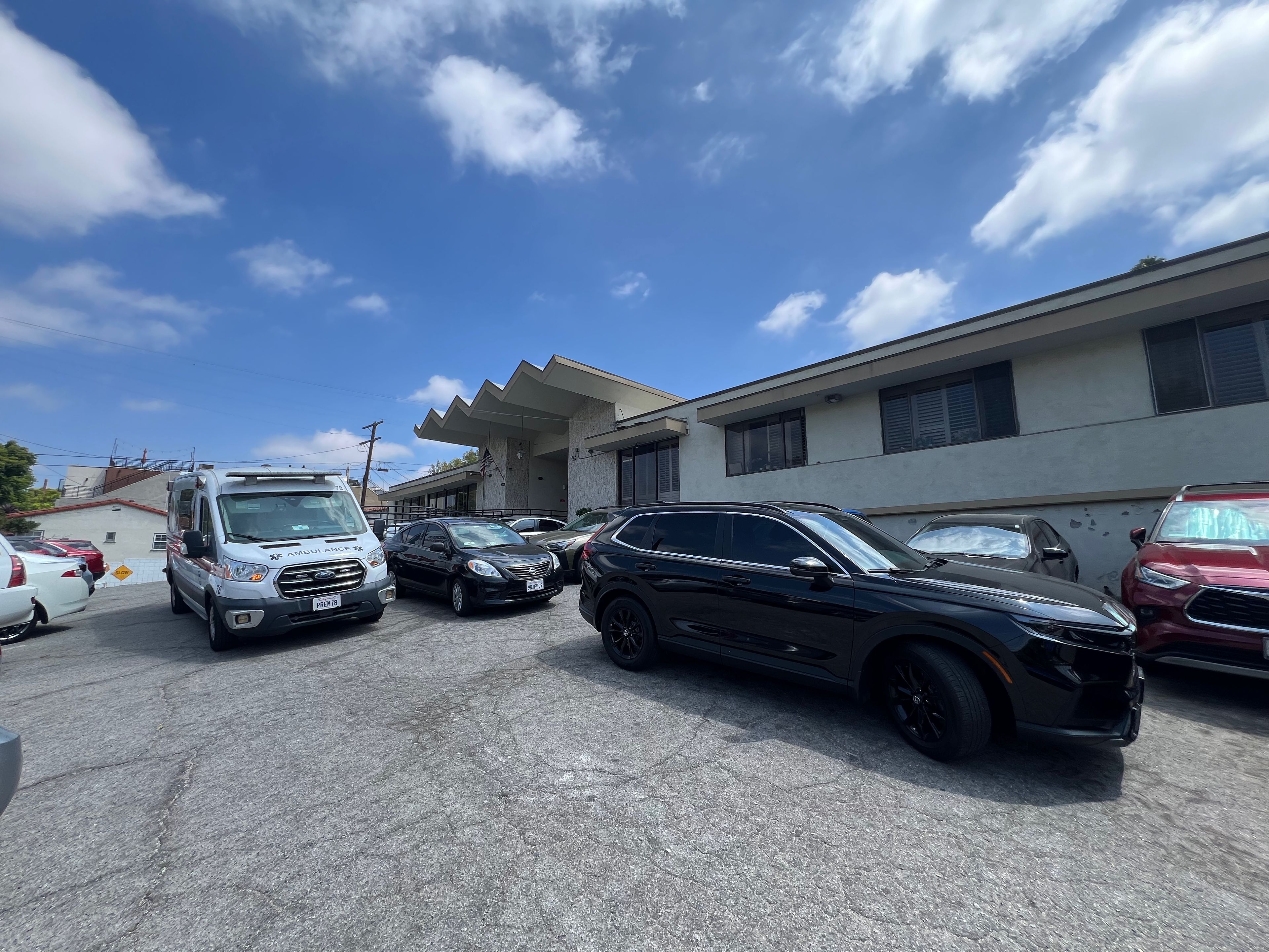 Los Feliz Healthcare & Wellness Centre 3