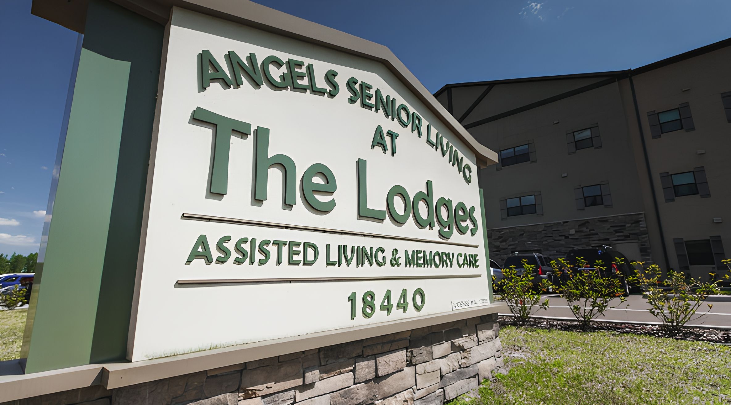 Angels Senior Living at the Lodges of Idlewild 3