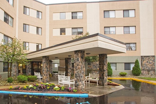 Brookdale Echelon Lake 1