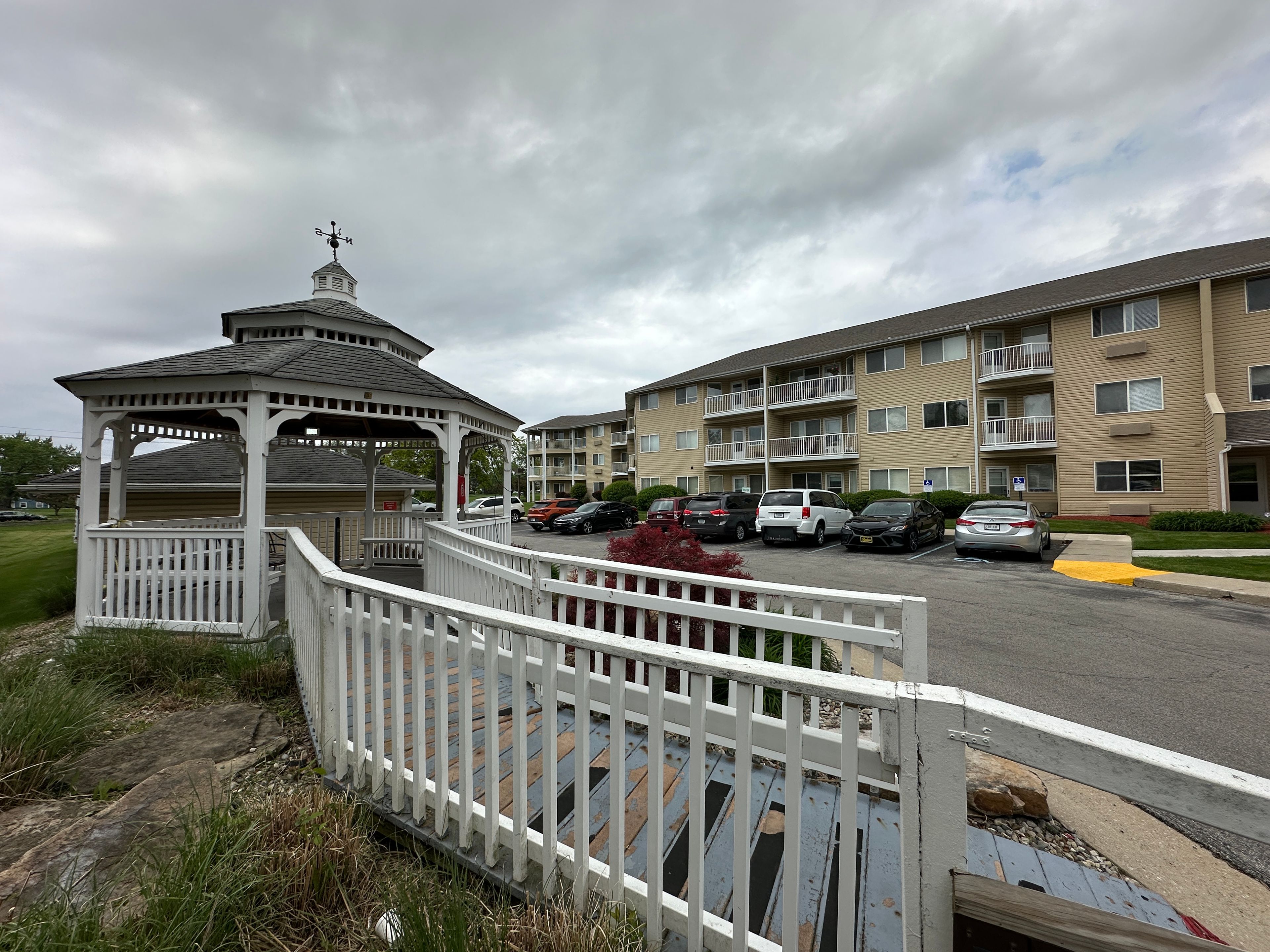 Arbor Glen Independent & Assisted Living Community 1