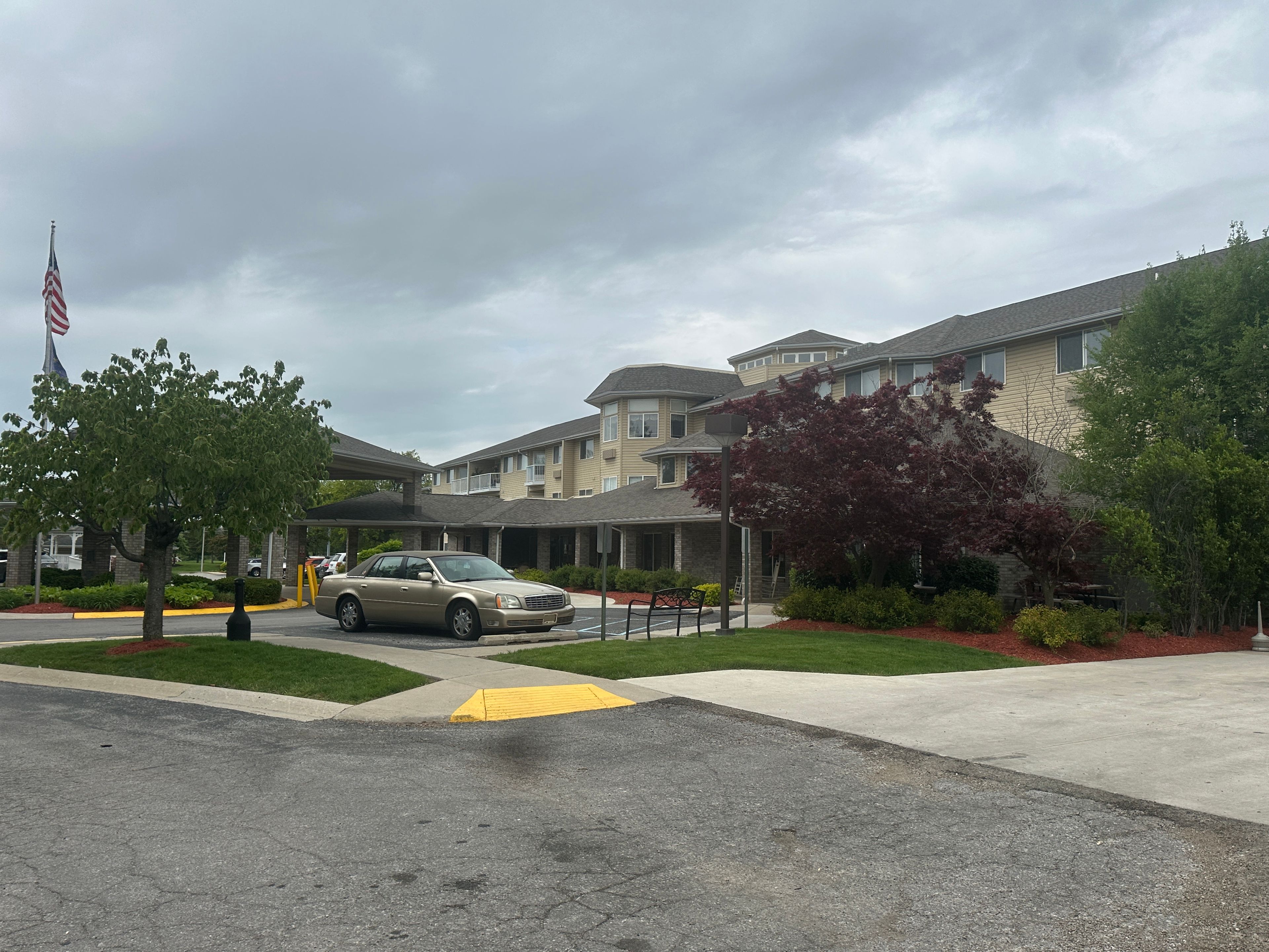 Arbor Glen Independent & Assisted Living Community 1