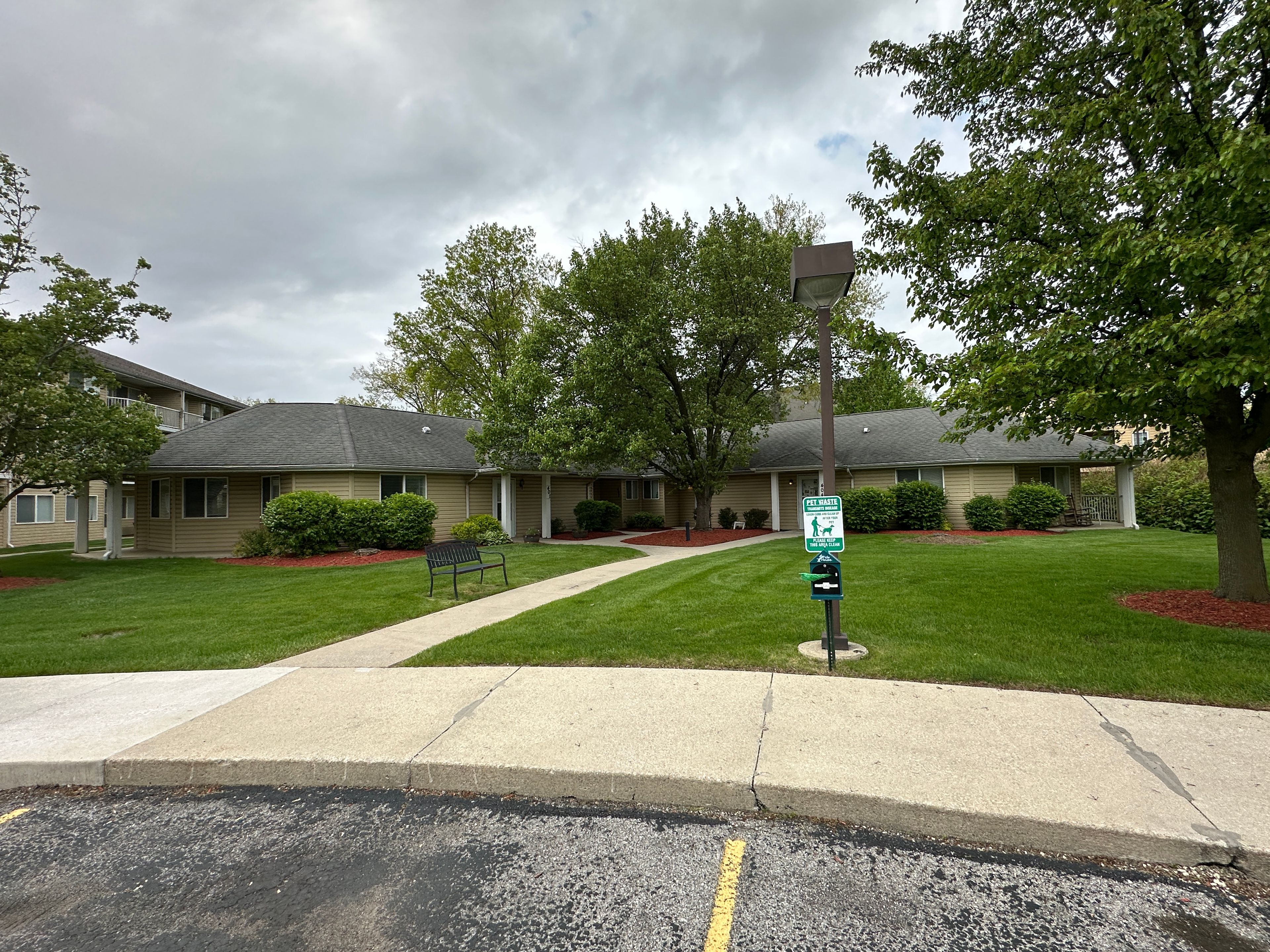 Arbor Glen Independent & Assisted Living Community 1