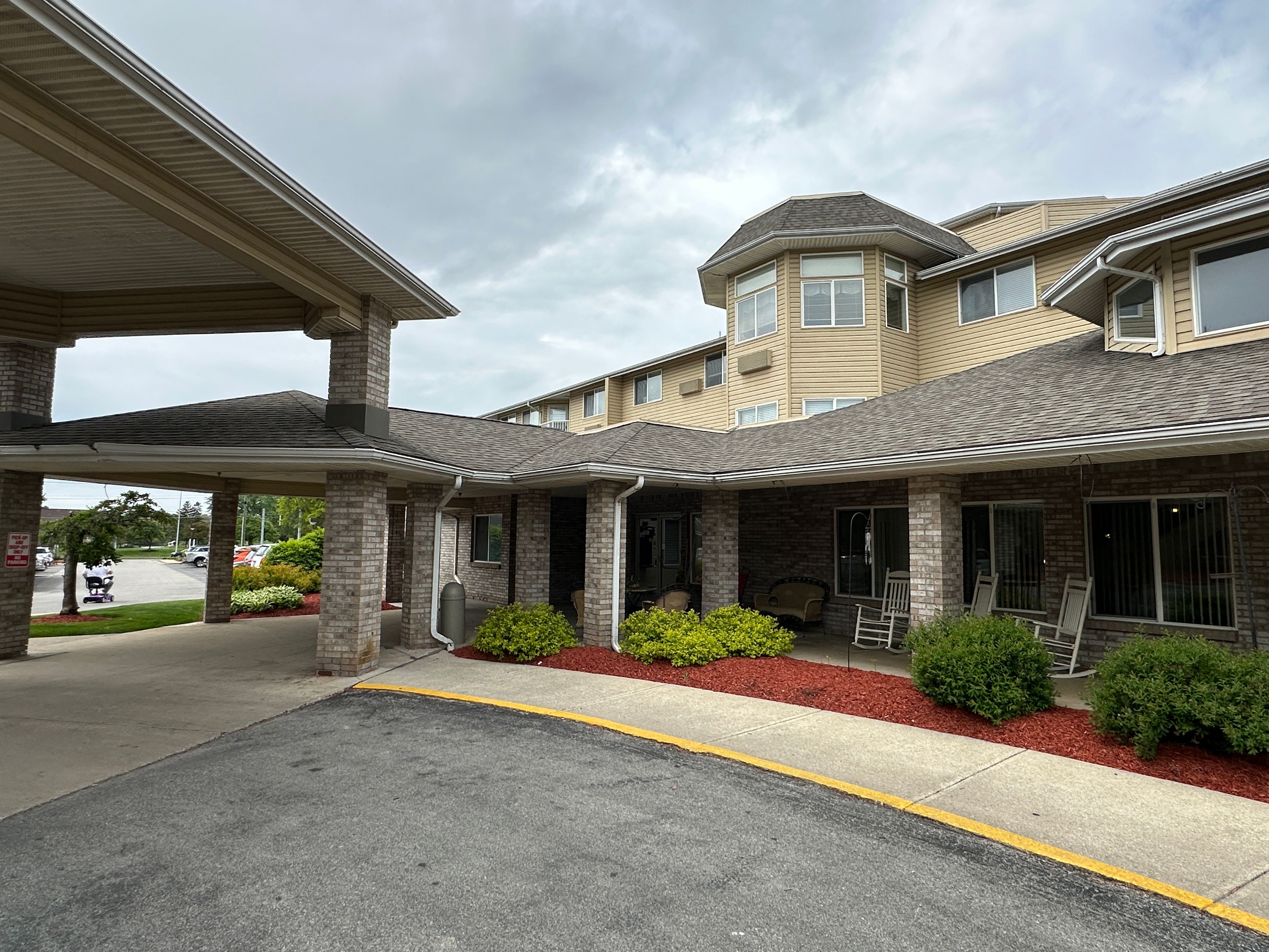 Arbor Glen Independent & Assisted Living Community 2