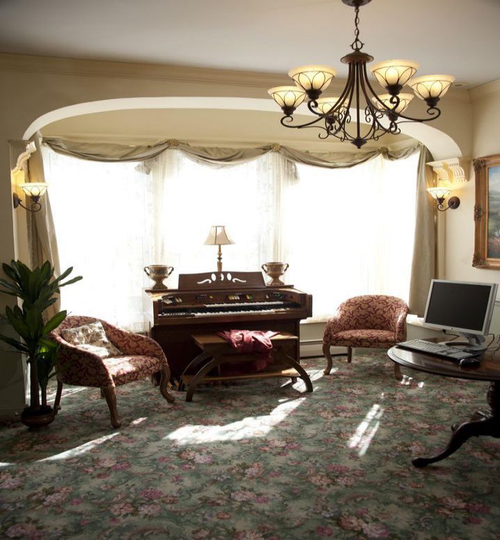 Ivy Lodge 4