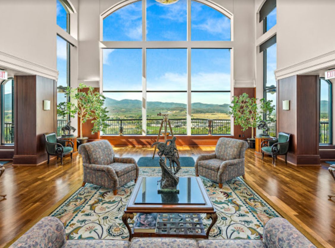 Rogue Valley Manor 4