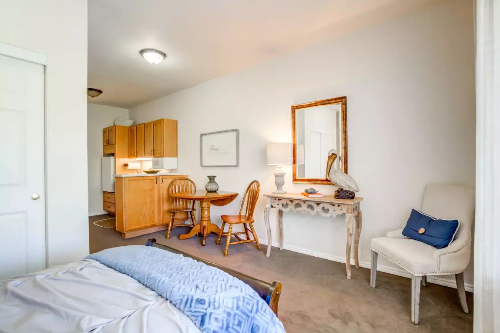 Cottonwood Court 1
