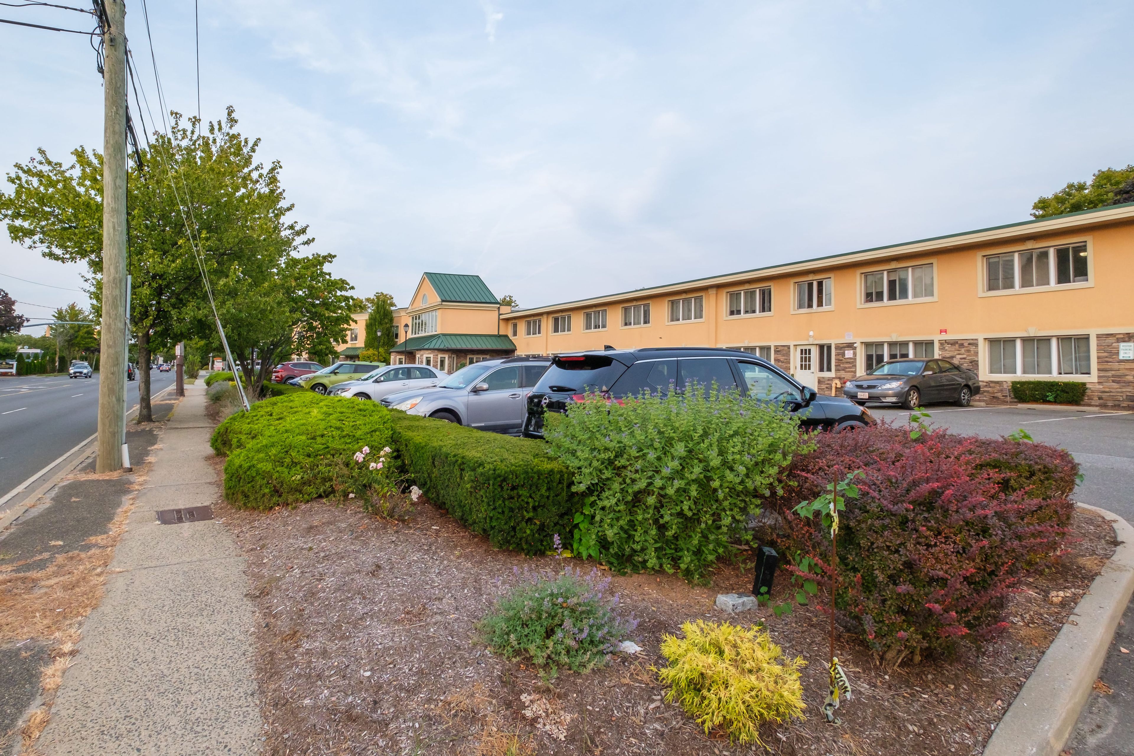 Amber Court of Westbury 3