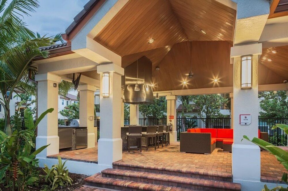 UpsideHoM Pembroke Pines 4