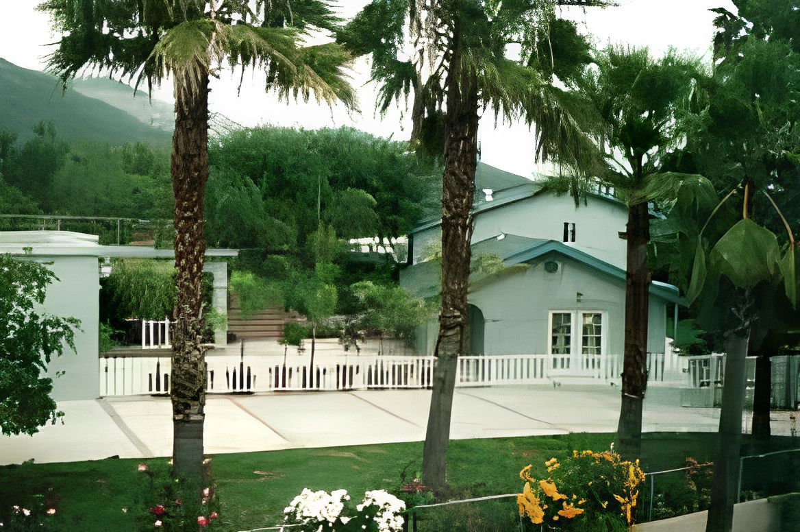 Twin Oaks Garden 1