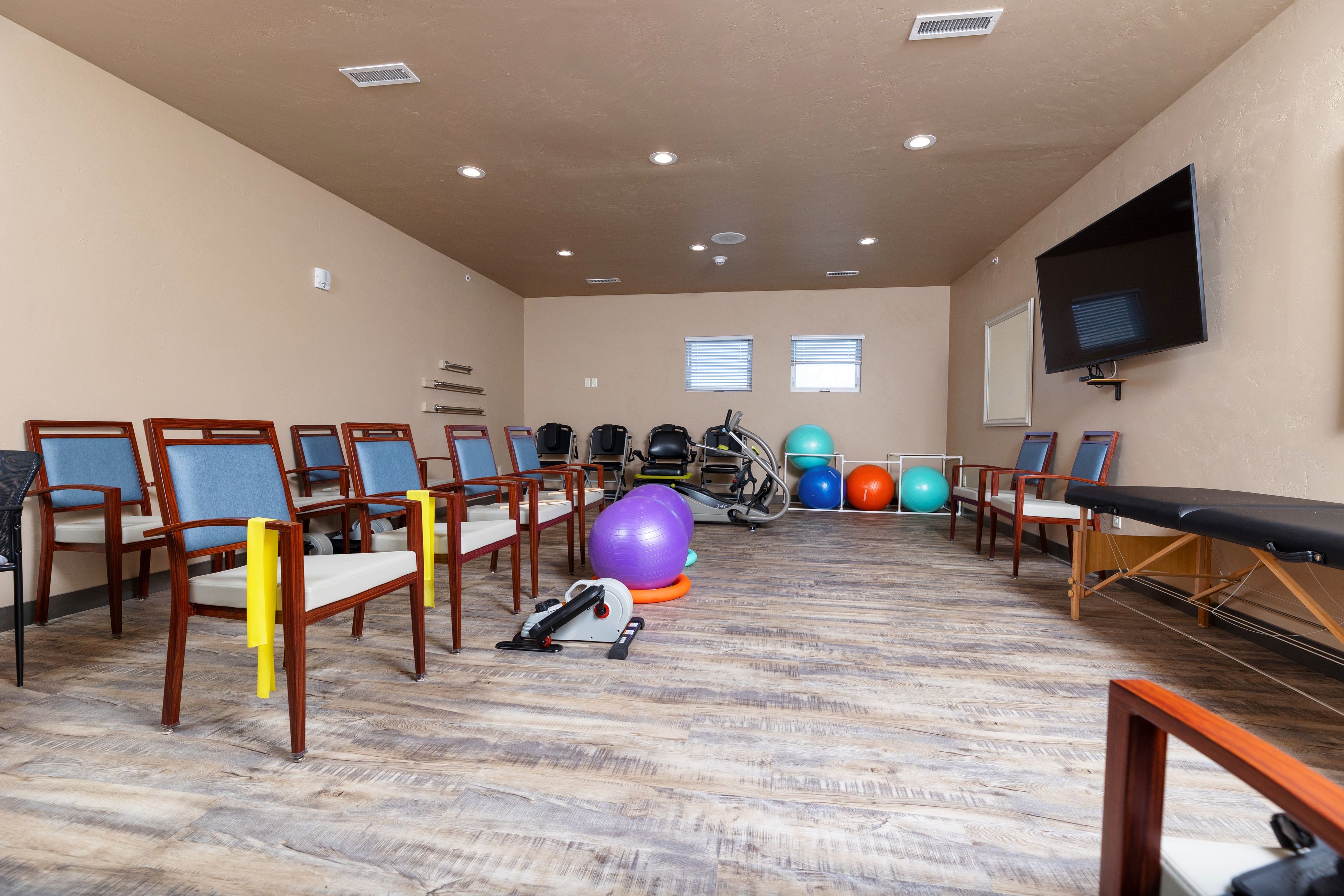 The Cottages at Lake Park Senior Living & Memory Care 4