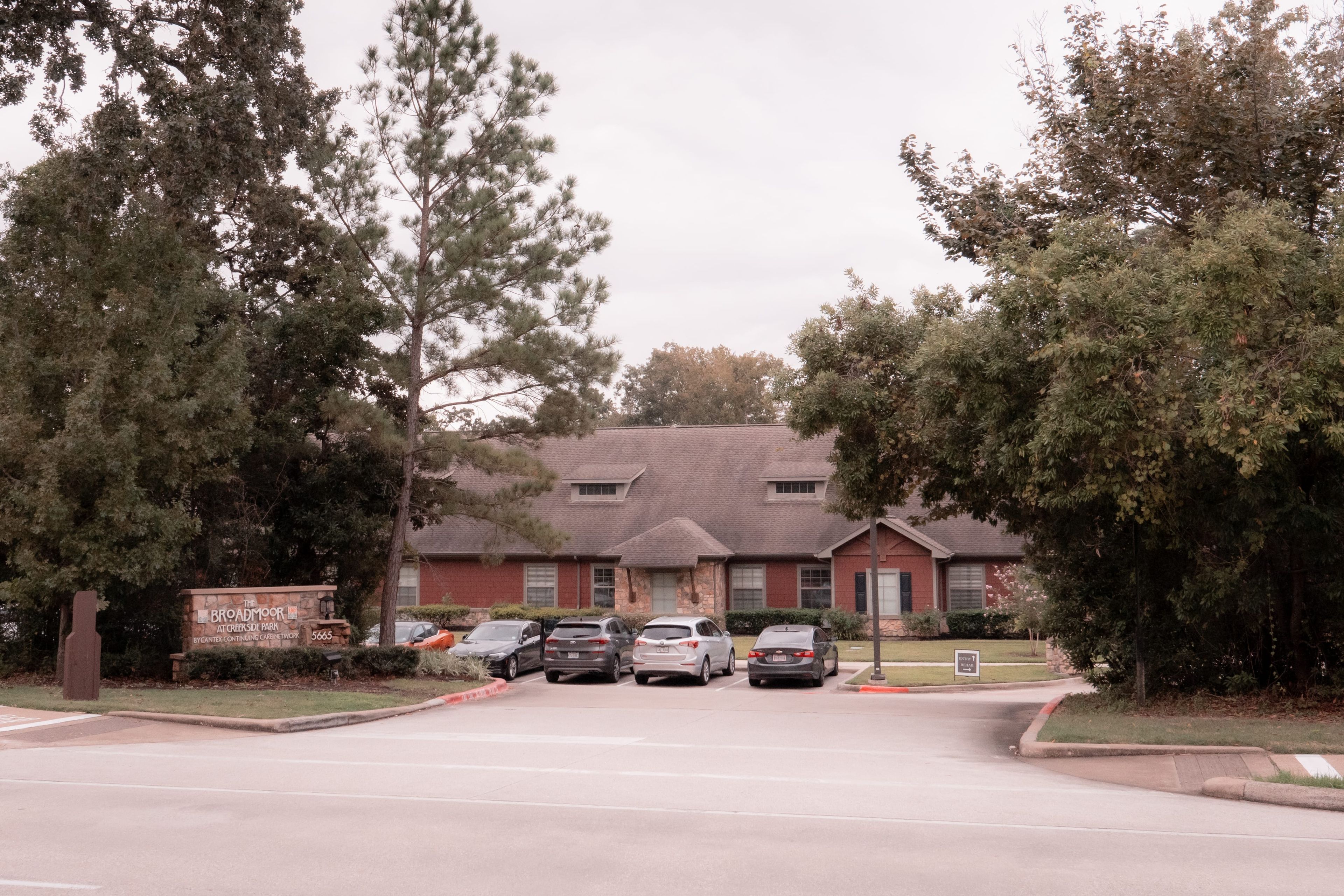 The Broadmoor at Creekside Park 4