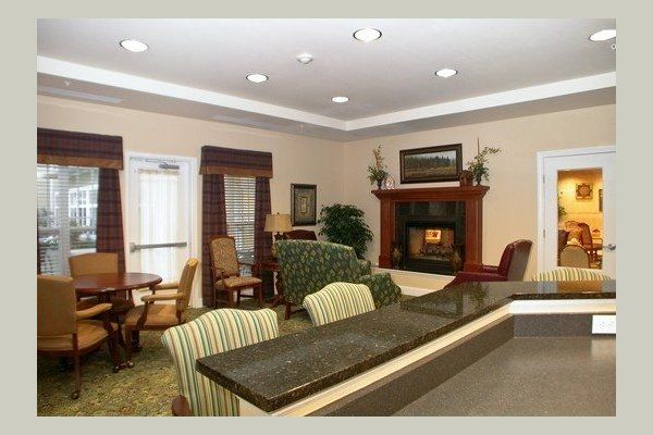 The Winfield at Richmond Heights 3