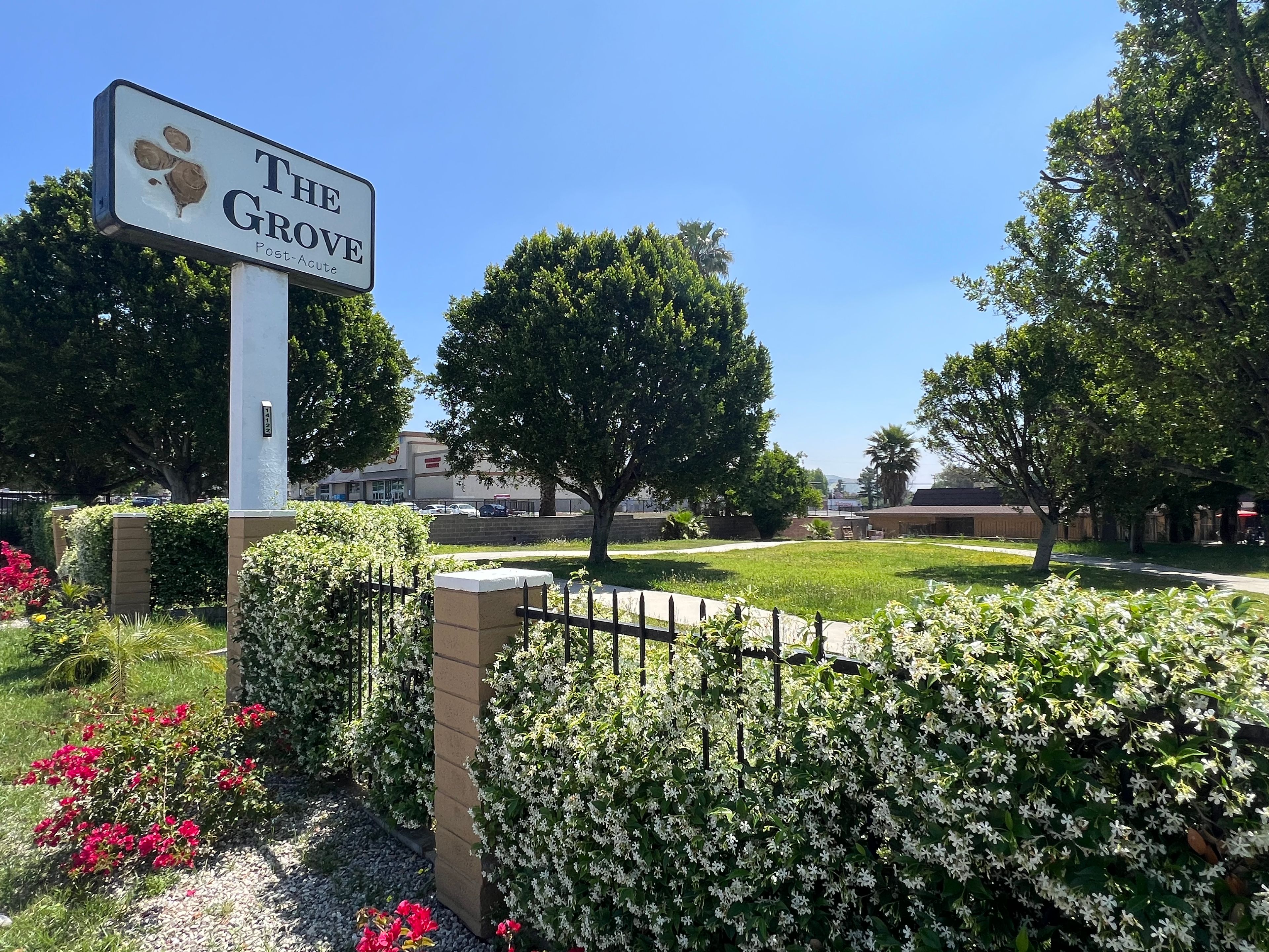 Encino Terrace Senior Living 3