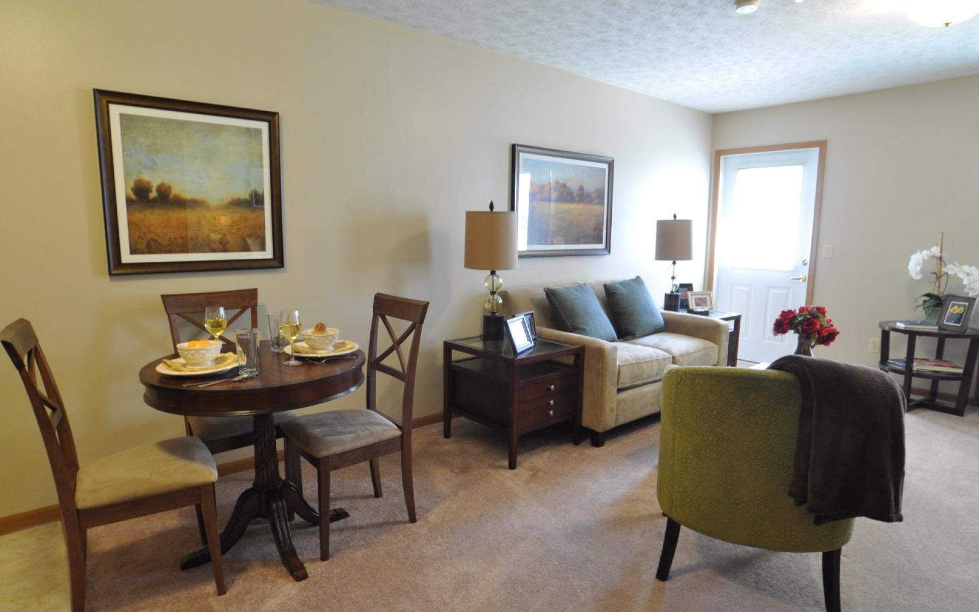 Five Star Residences Of Fort Wayne 4