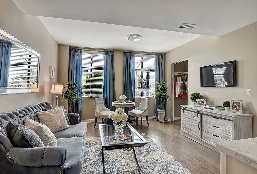 Regency Palms Long Beach 4