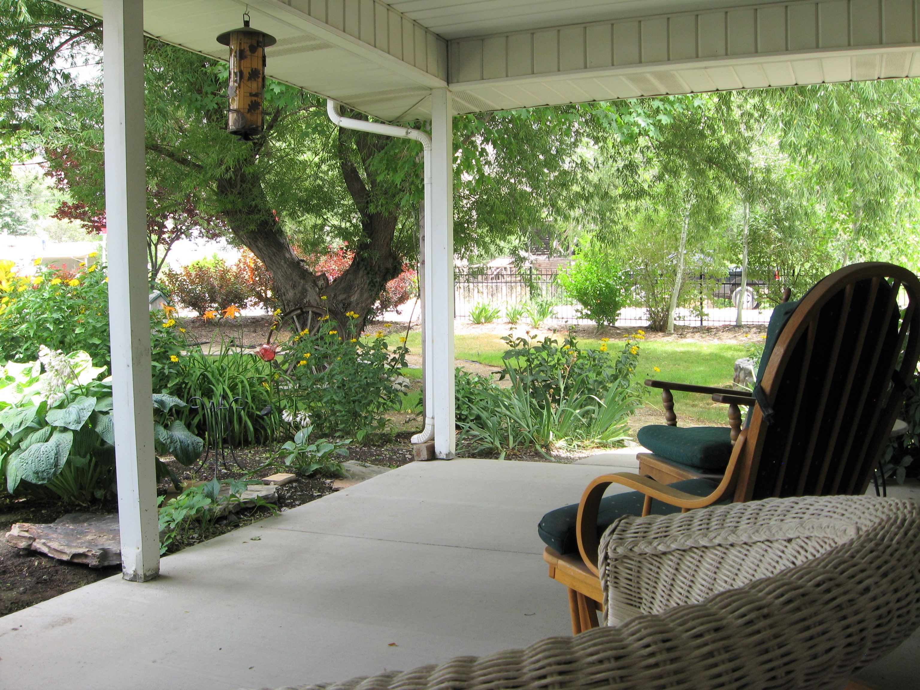 Brightwork Living - The Villa on Canyon Road 2