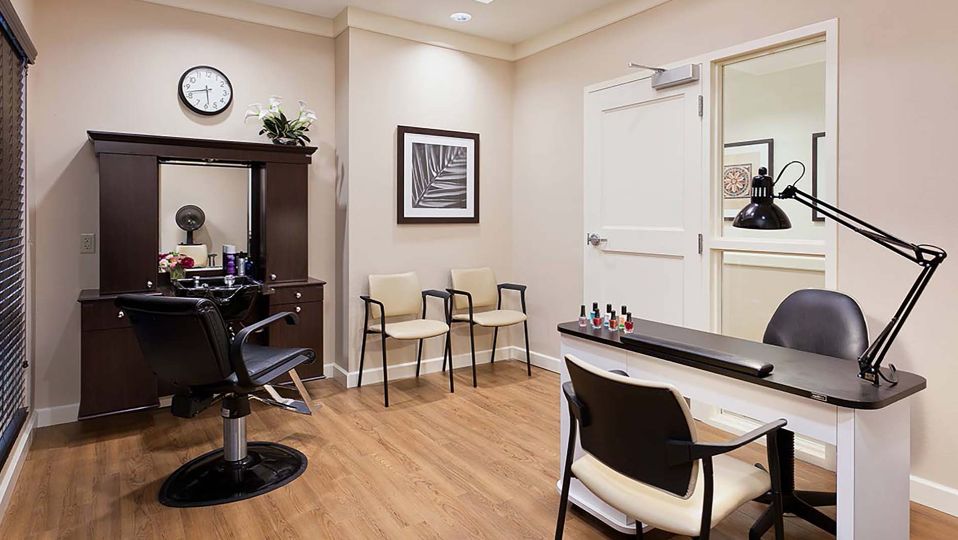 Atria Palm Desert 4