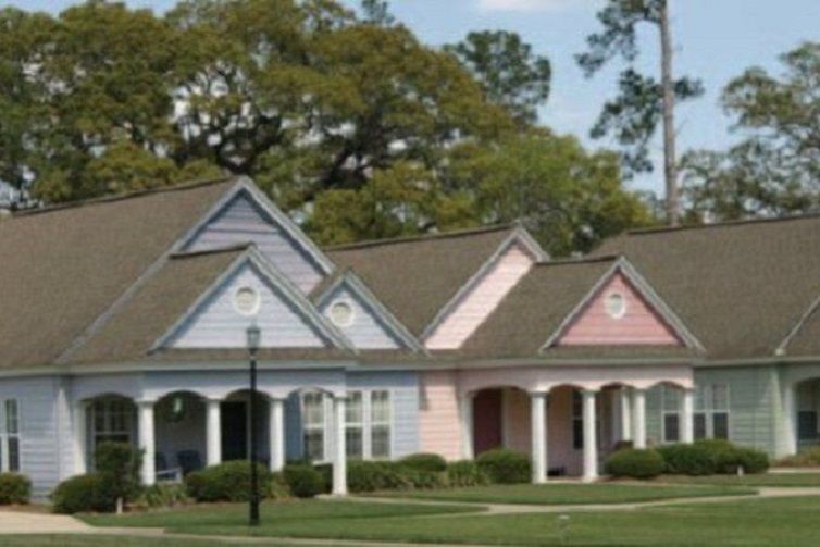 Charter Senior Living at Southern Pines 4
