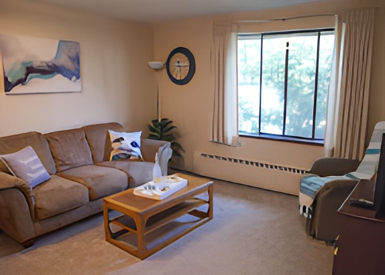 Cap Sante Court Community 1