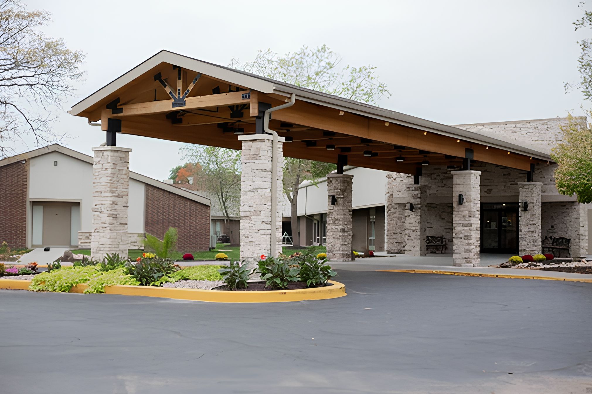 The Grand Royale Senior Living 1