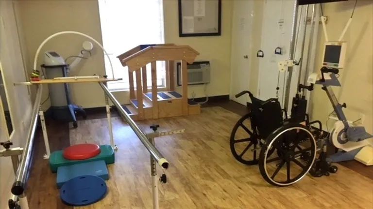 Advanced Rehabilitation & Healthcare of Live Oak 1