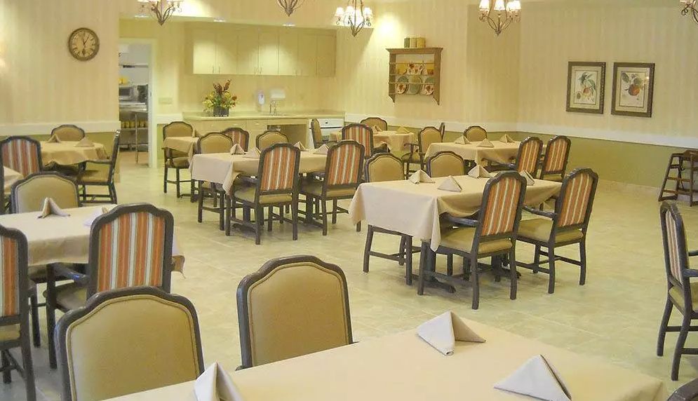 Caleo Bay Memory Care & Transitional Assisted Living 3