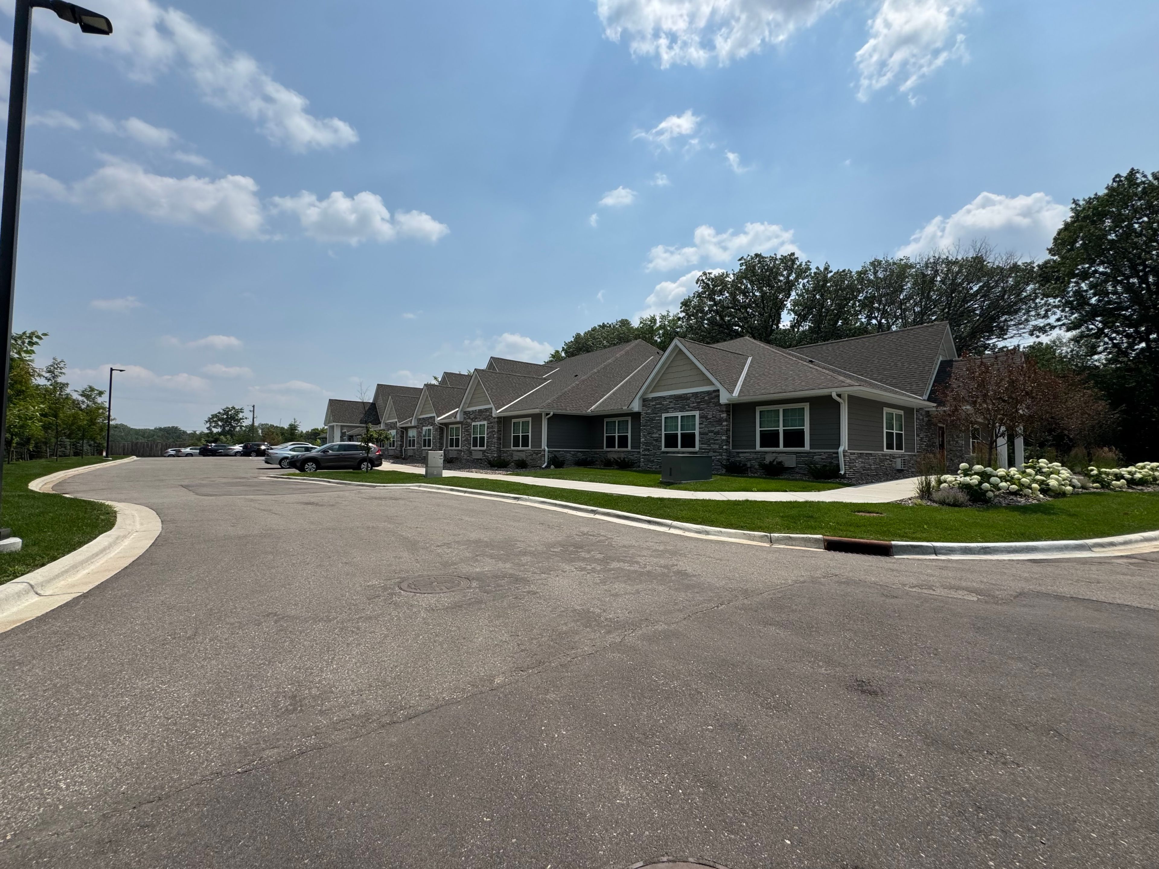 Suite Living Eden Prairie 1