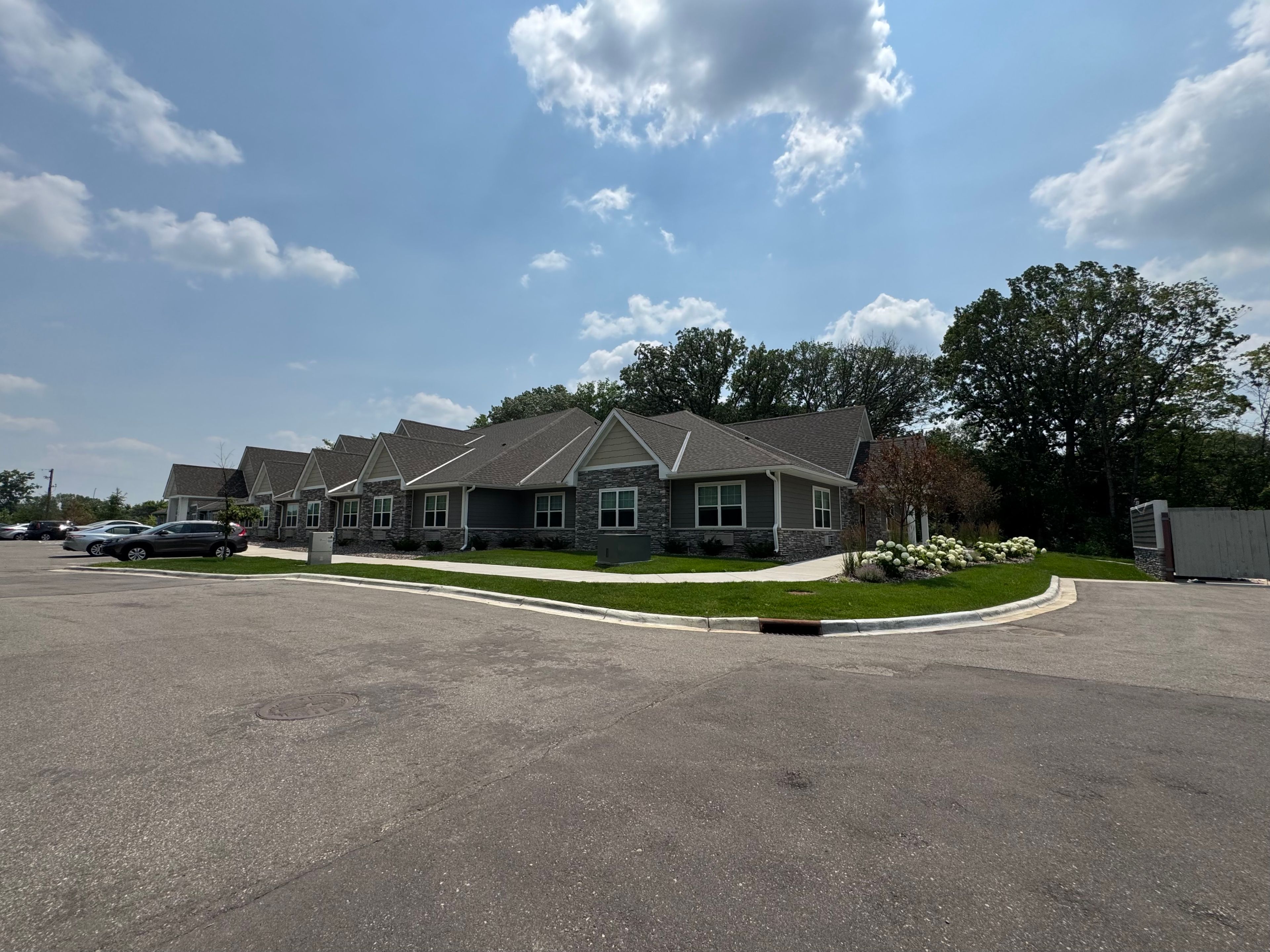 Suite Living Eden Prairie 3