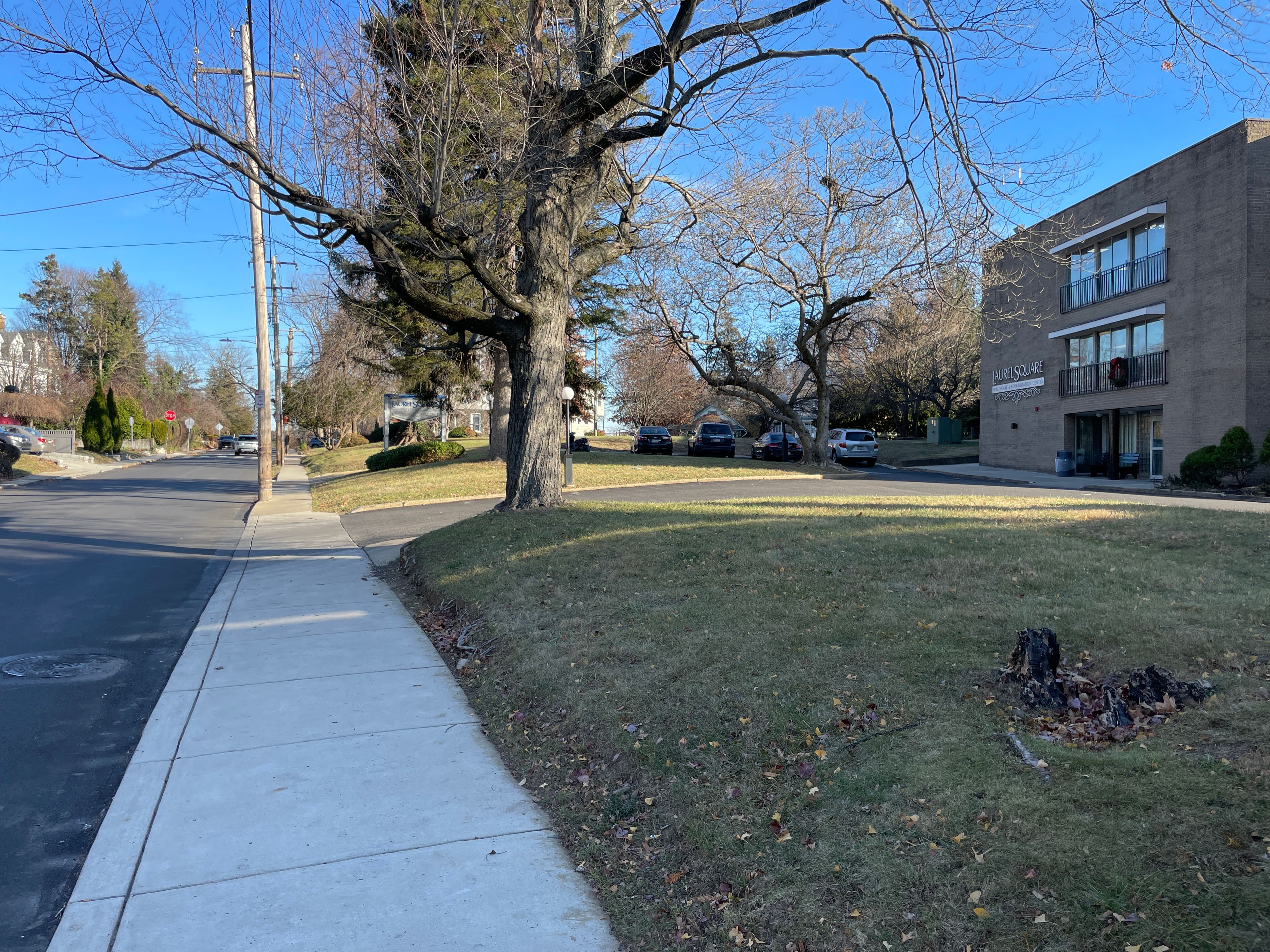 Laurel Square Healthcare and Rehabilitation Center 3