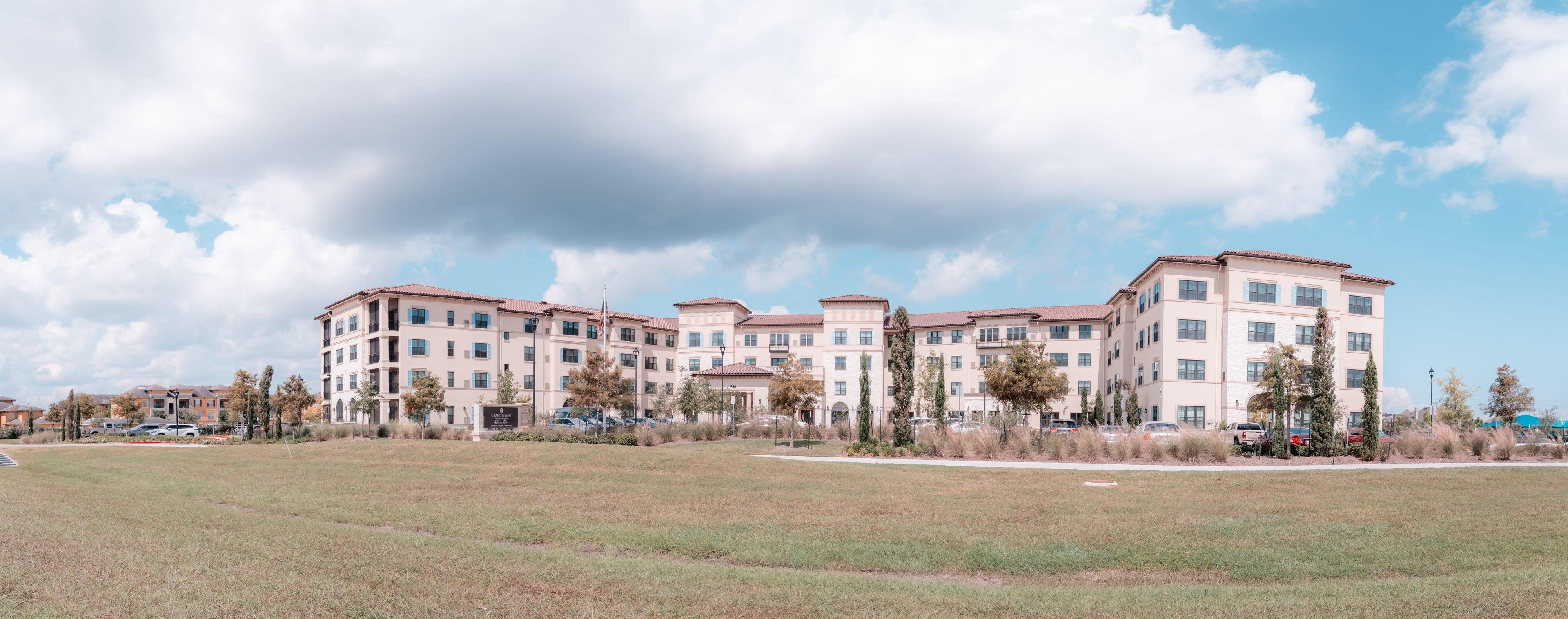 Grand Living at Tuscan Lakes 4
