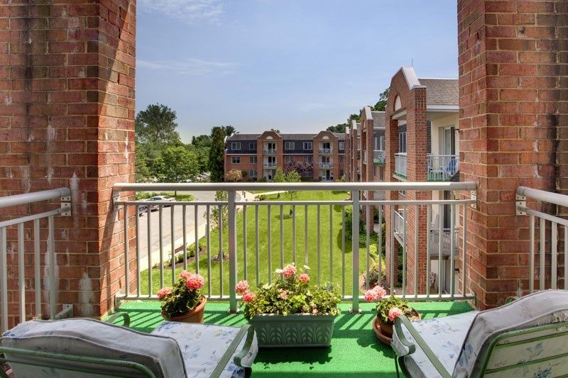 Oak Bridge Terrace At Country House 1