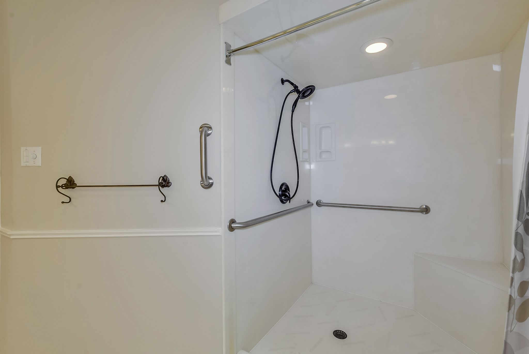 The Raven Creek Residential Assisted Living 4