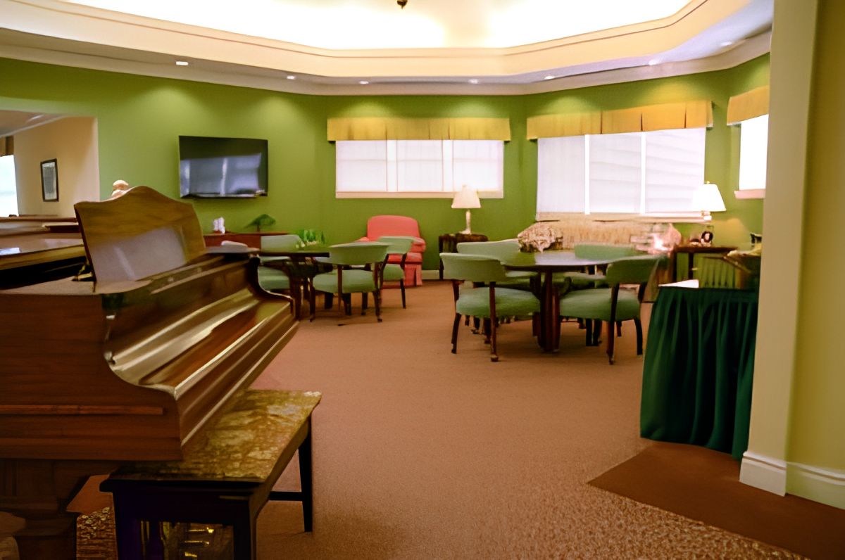 Charter Senior Living Of Northpark Place 3