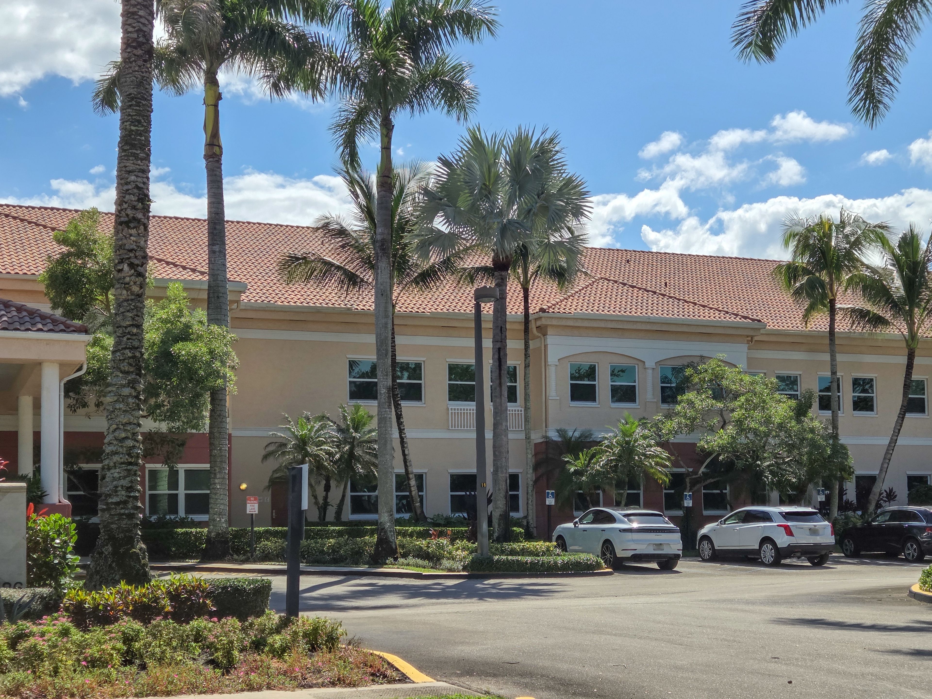 Chatsworth Assisted Living Community at PGA National 1