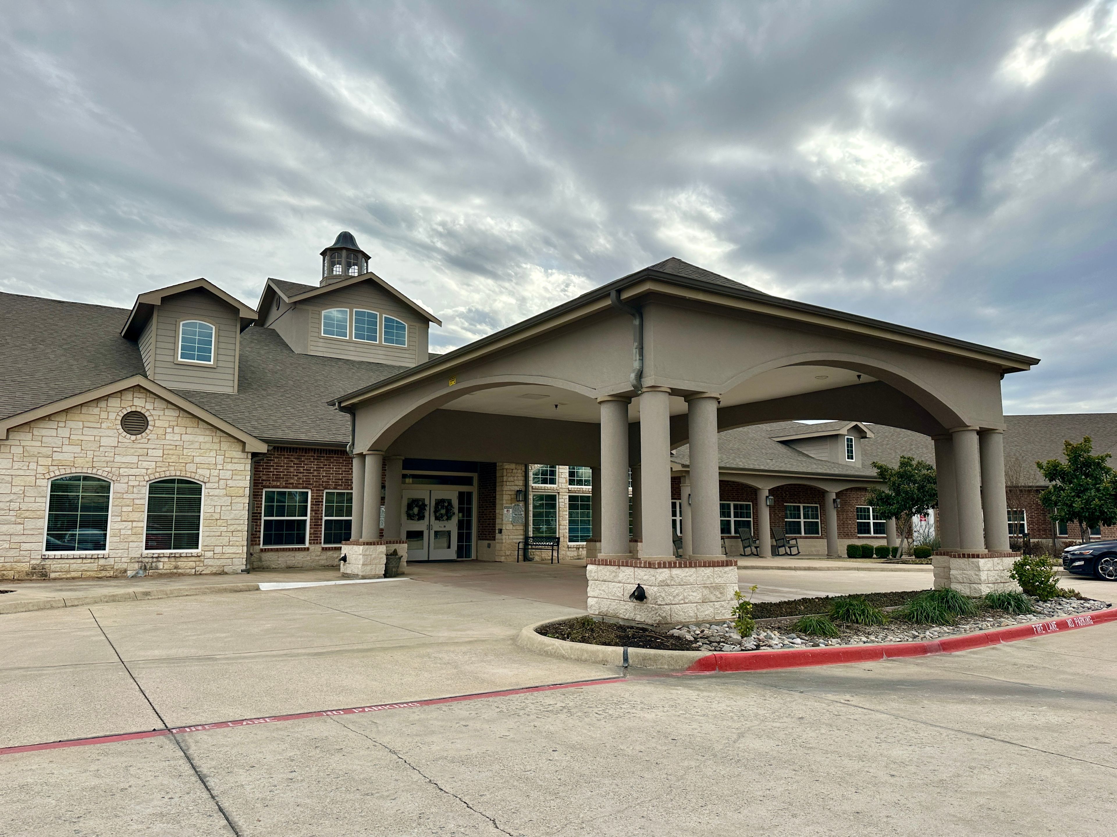 Twin Rivers Assisted Living and Memory Care 3