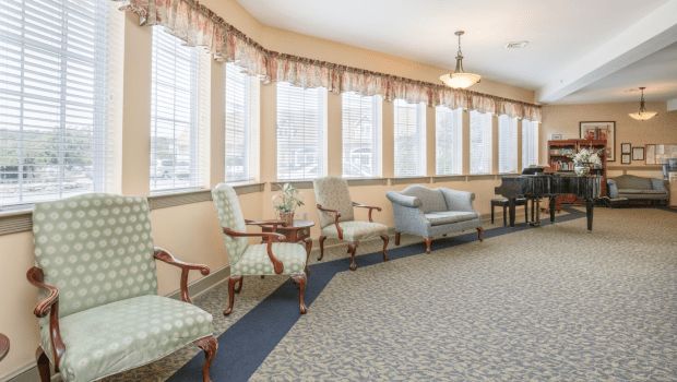 Tiffany Court at Kingston 2