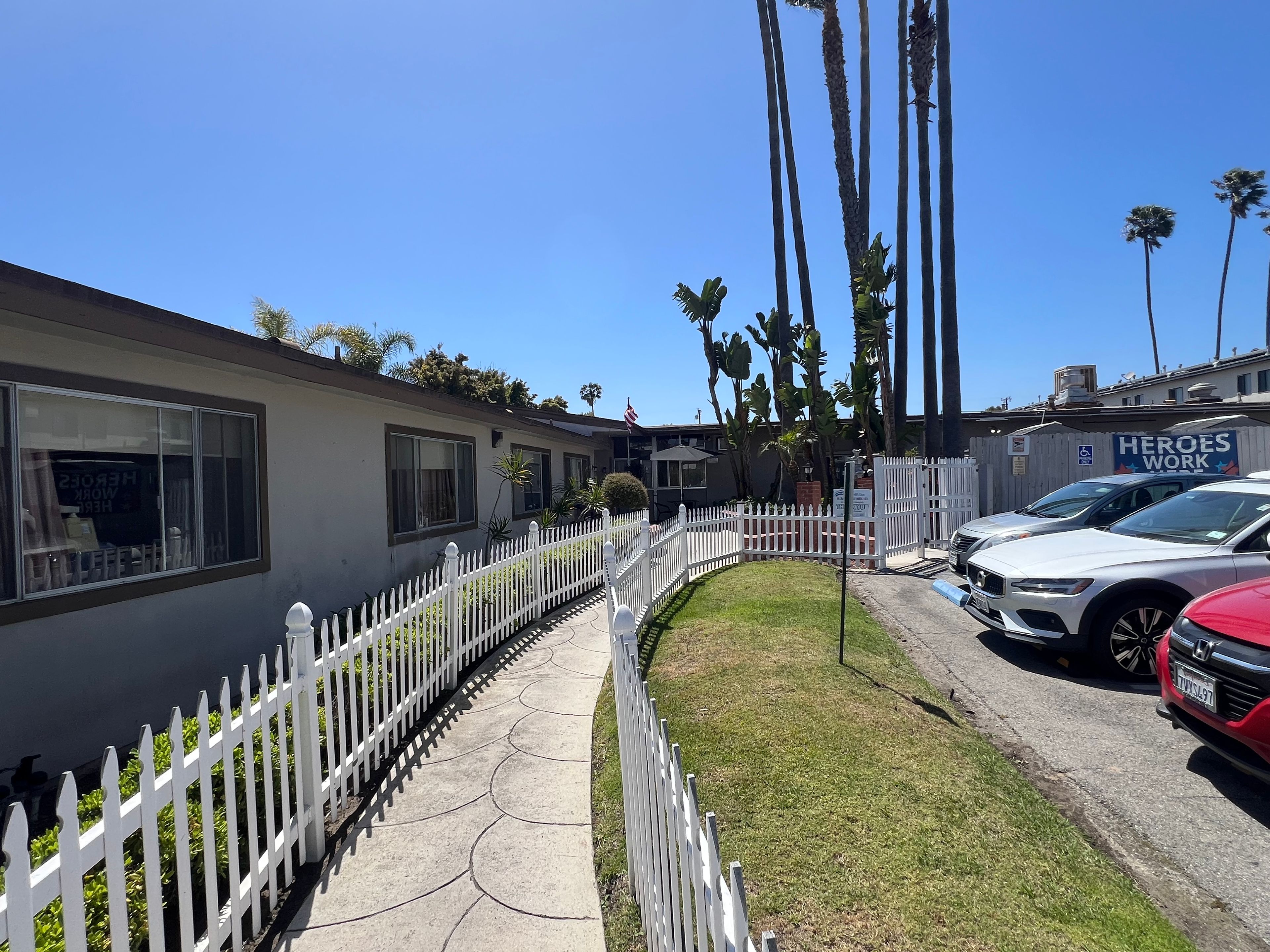 Del Amo Gardens Convalescent 4