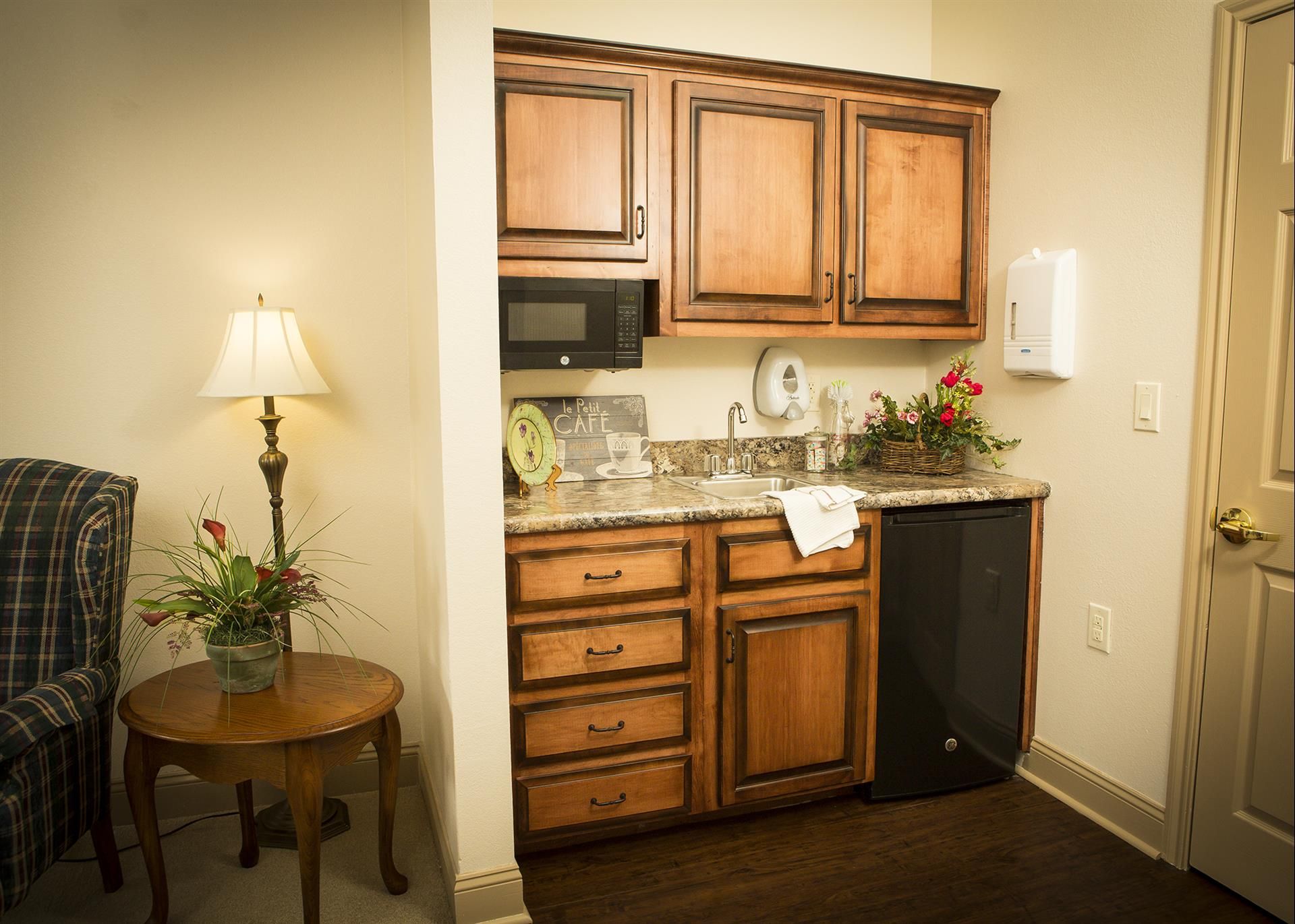 The Gardens At Barry Road Assisted Living and Memory Care 3