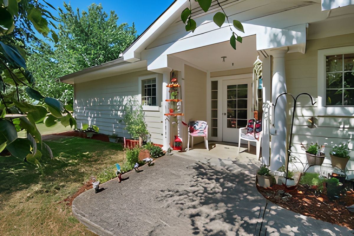 Meadow Creek Village Assisted Living 1