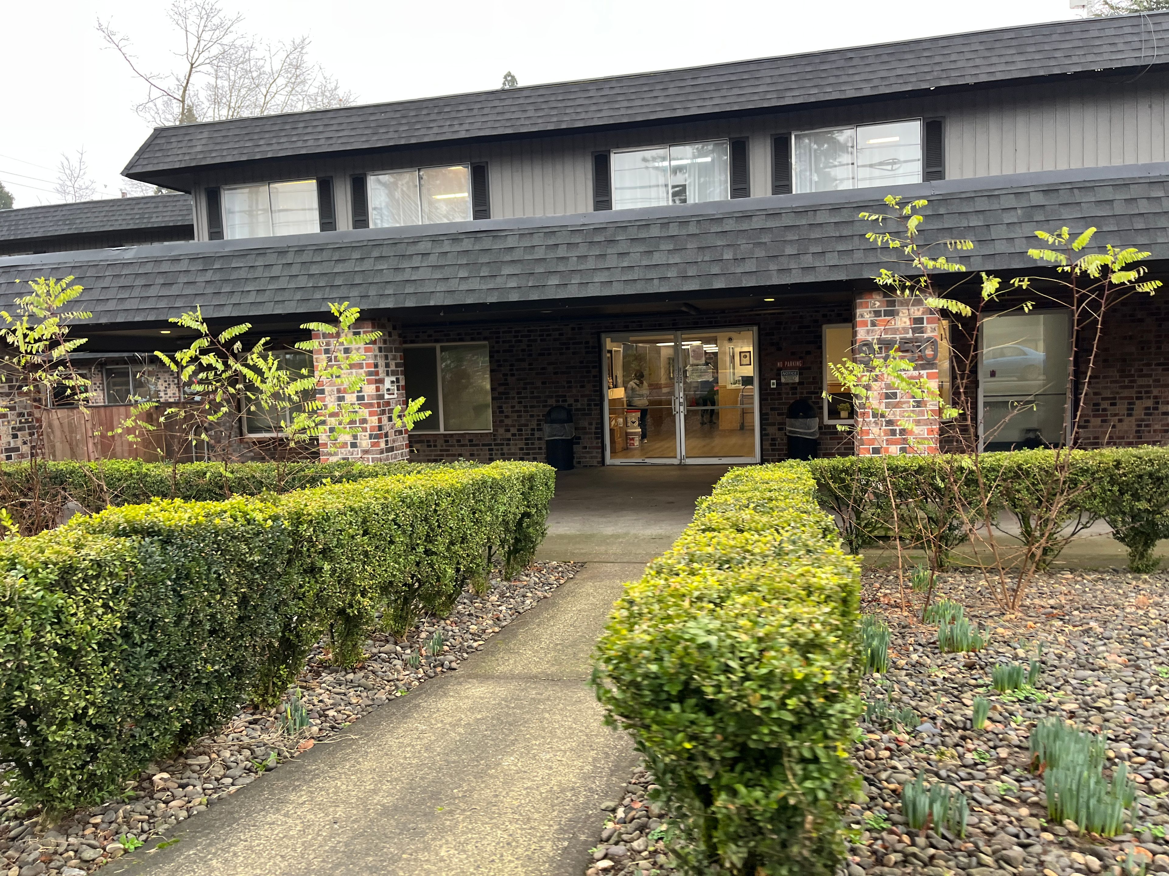 Glisan Care Center 4