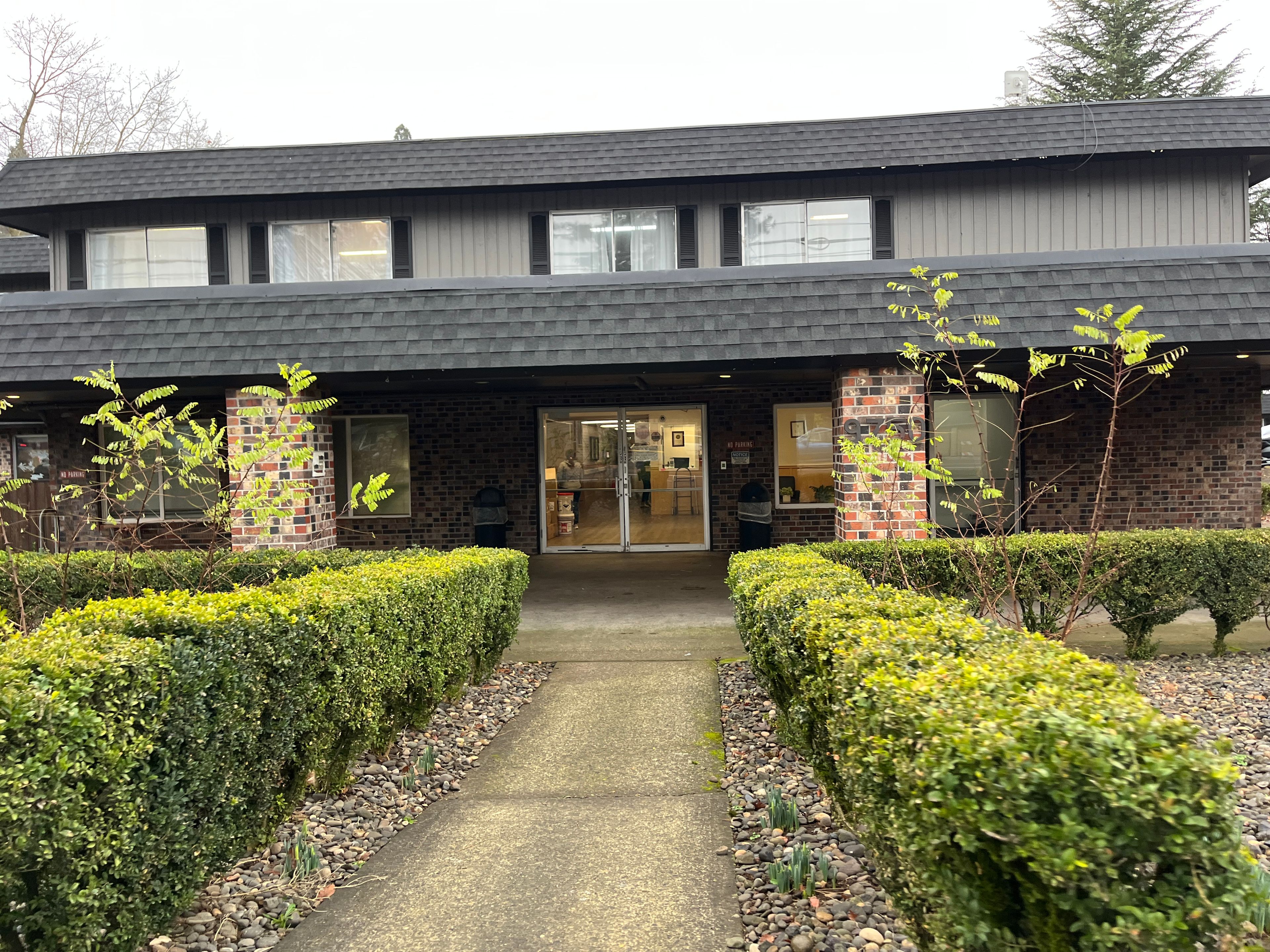 Glisan Care Center 1