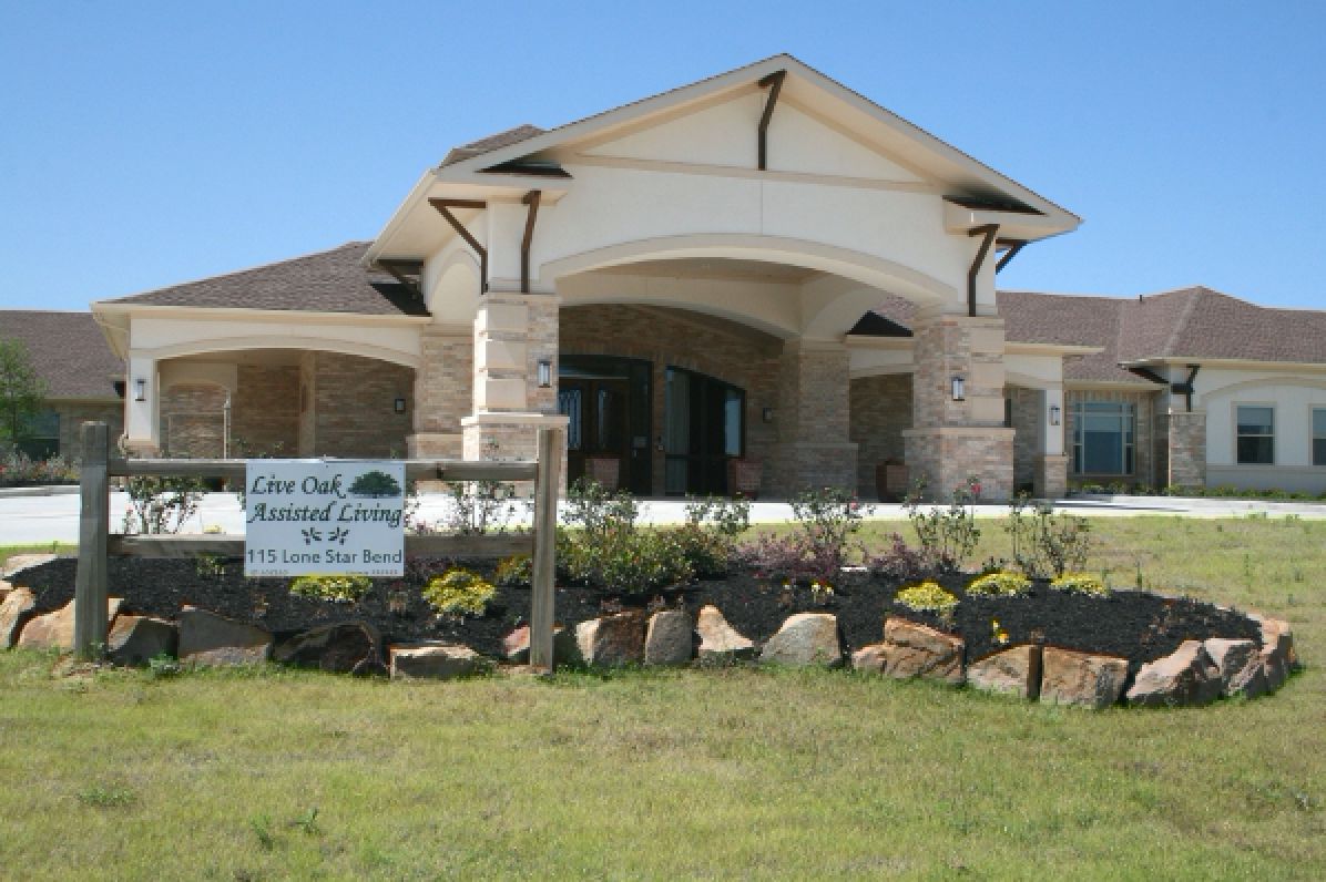 Live Oak Senior Care on Lake Conroe 2