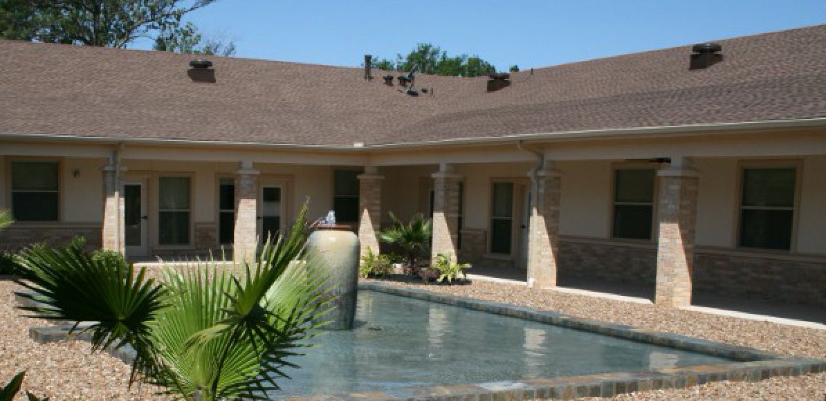 Live Oak Senior Care on Lake Conroe 3