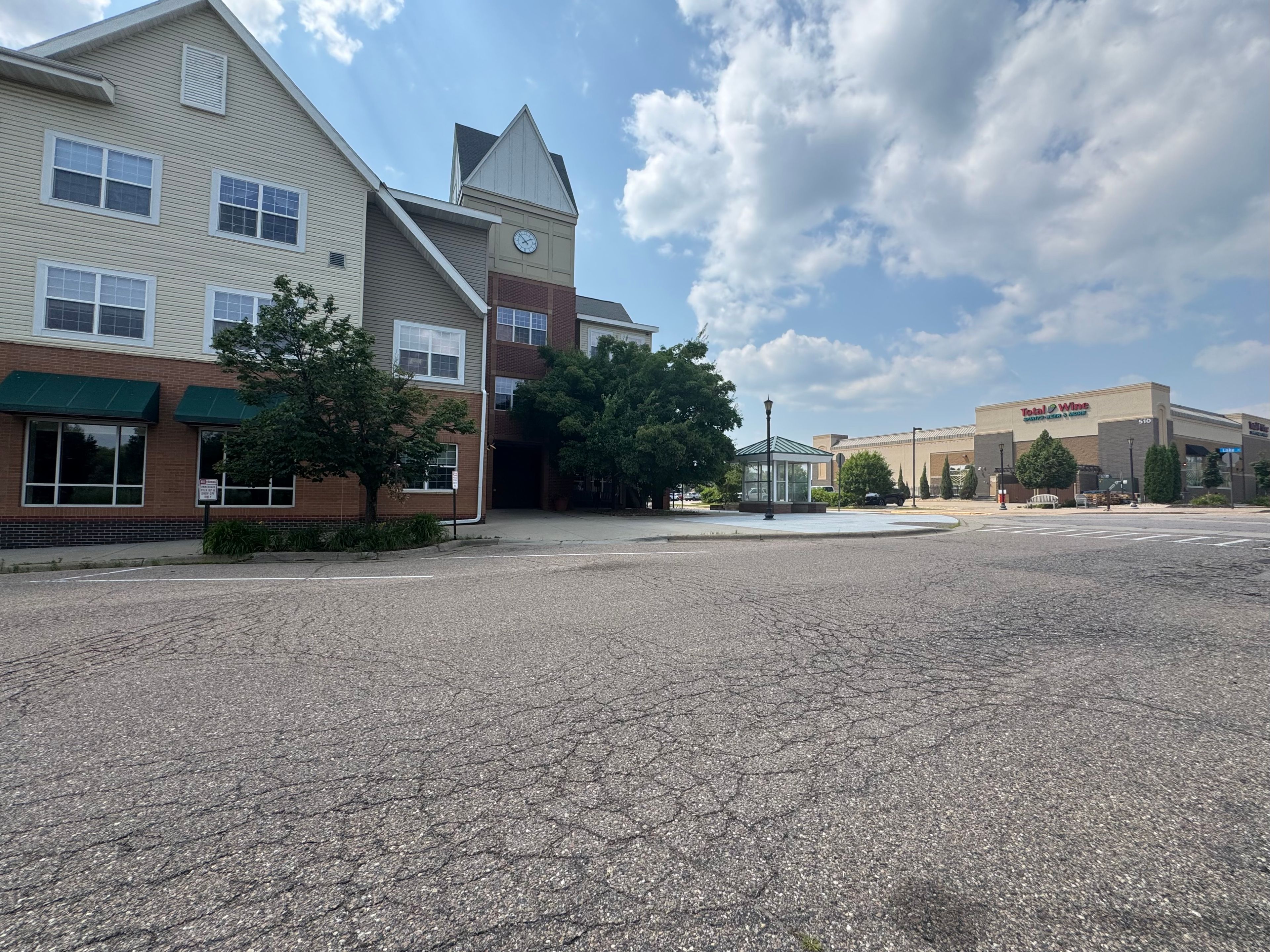 Summerwood Of Chanhassen 2