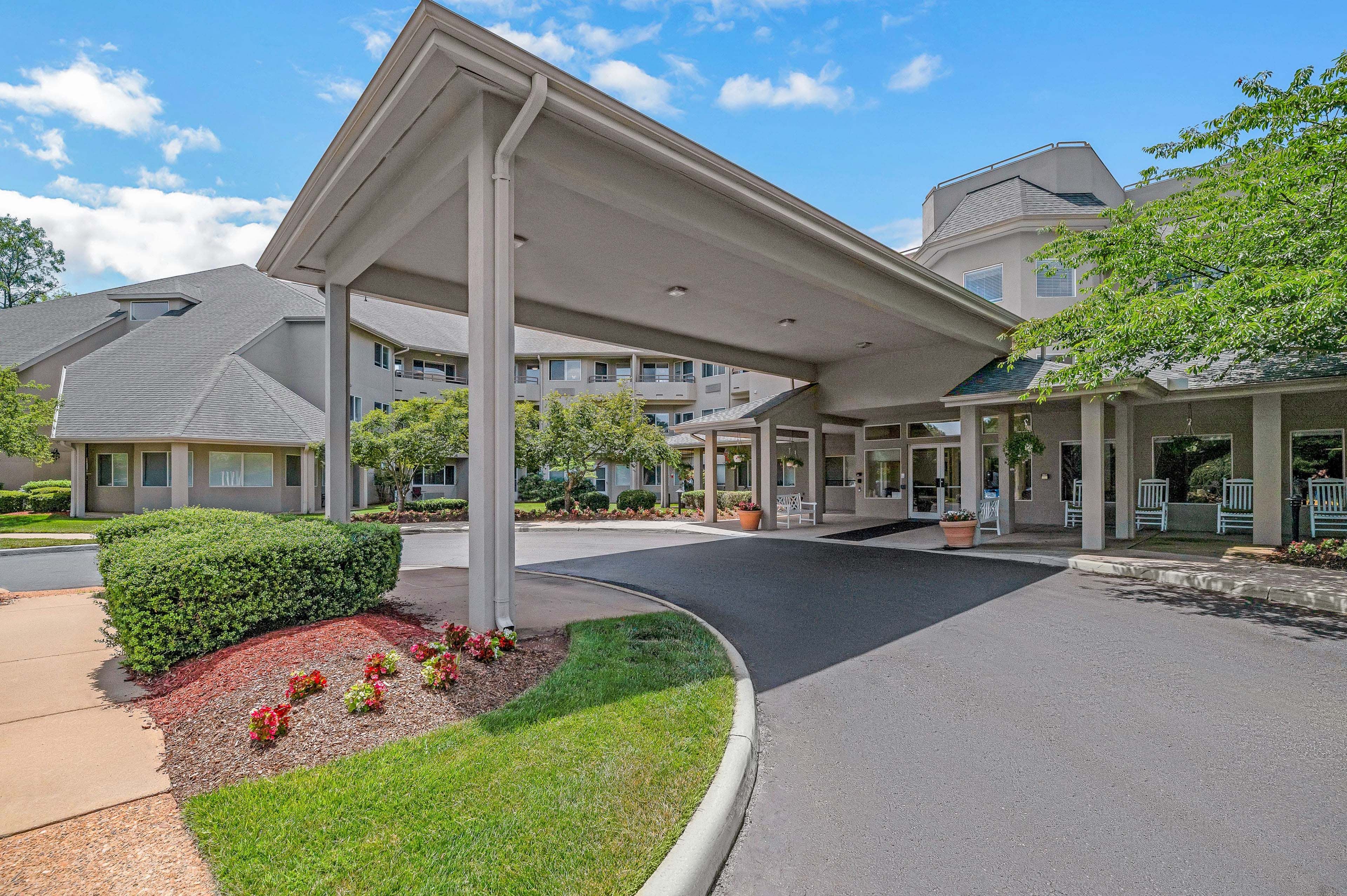The Fairmont by Barclay House 1